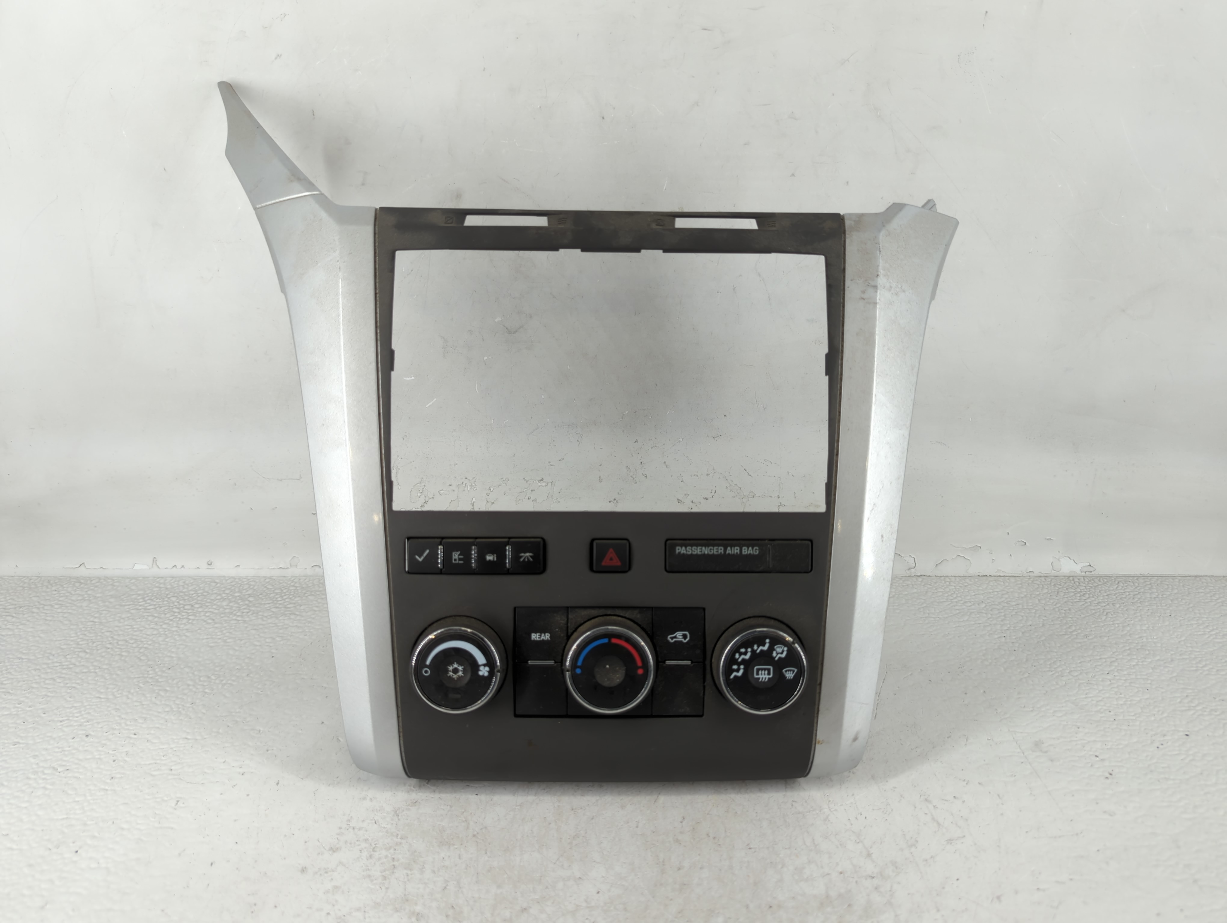 2010 Chevrolet Traverse Ac Heater Climate Control 20917130 692293 - Oemusedautoparts1.com