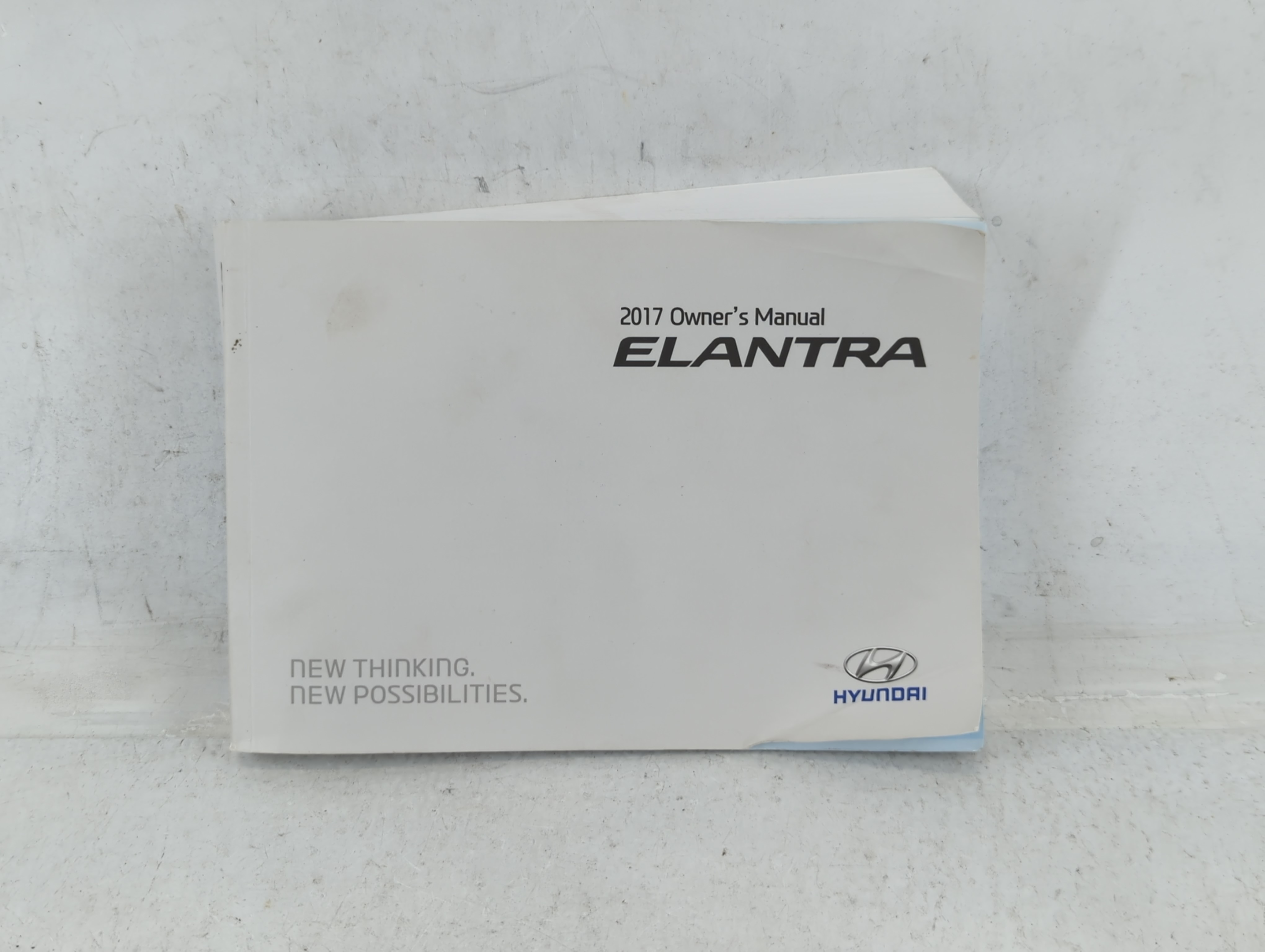 2017 Hyundai Elantra Owners Manual Book Guide 692410 - Oemusedautoparts1.com