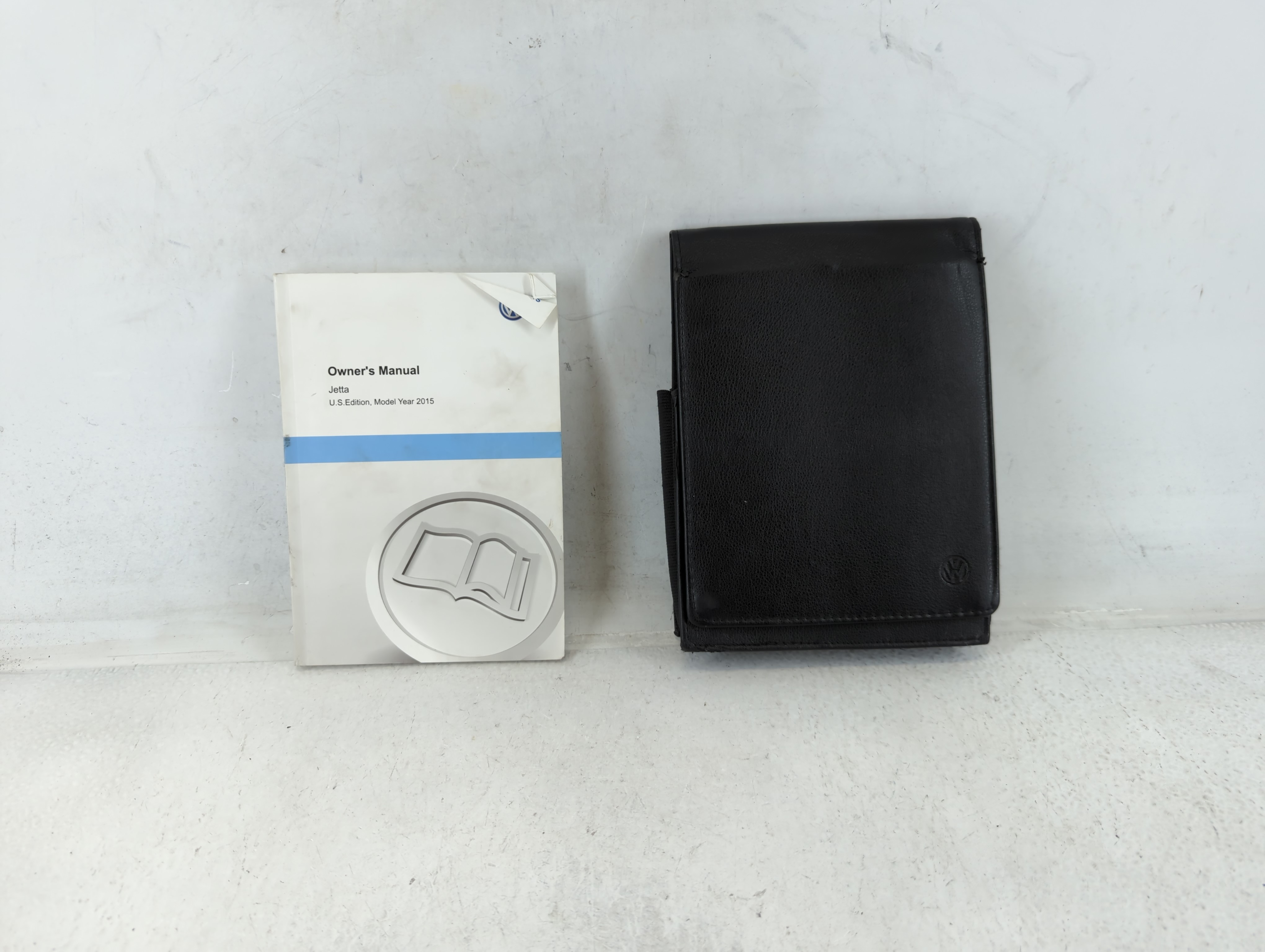 Picture of 2015 Volkswagen Jetta Owners Manual Book Guide 692445
