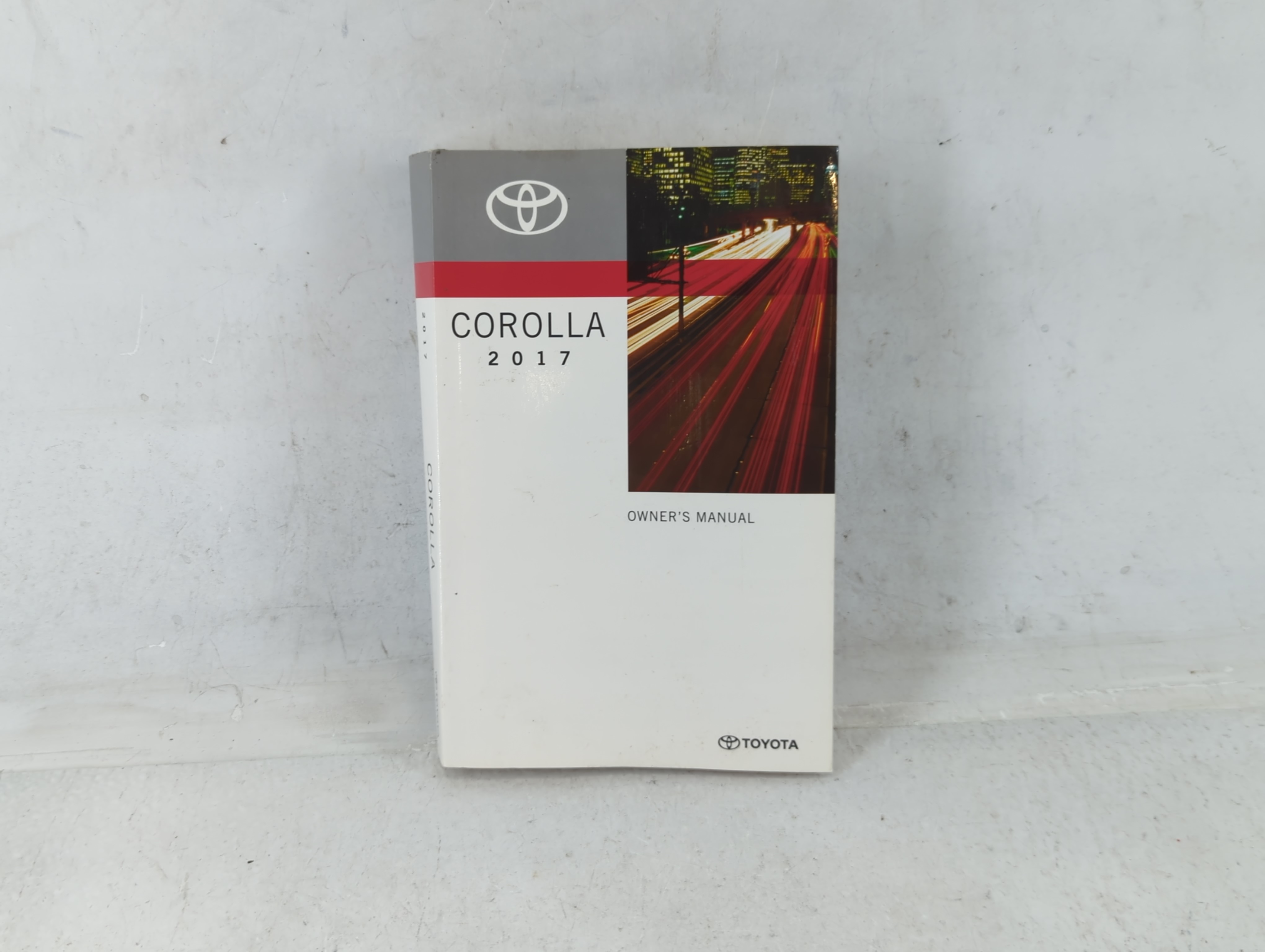 Picture of 2017 Toyota Corolla Owners Manual Book Guide 692451