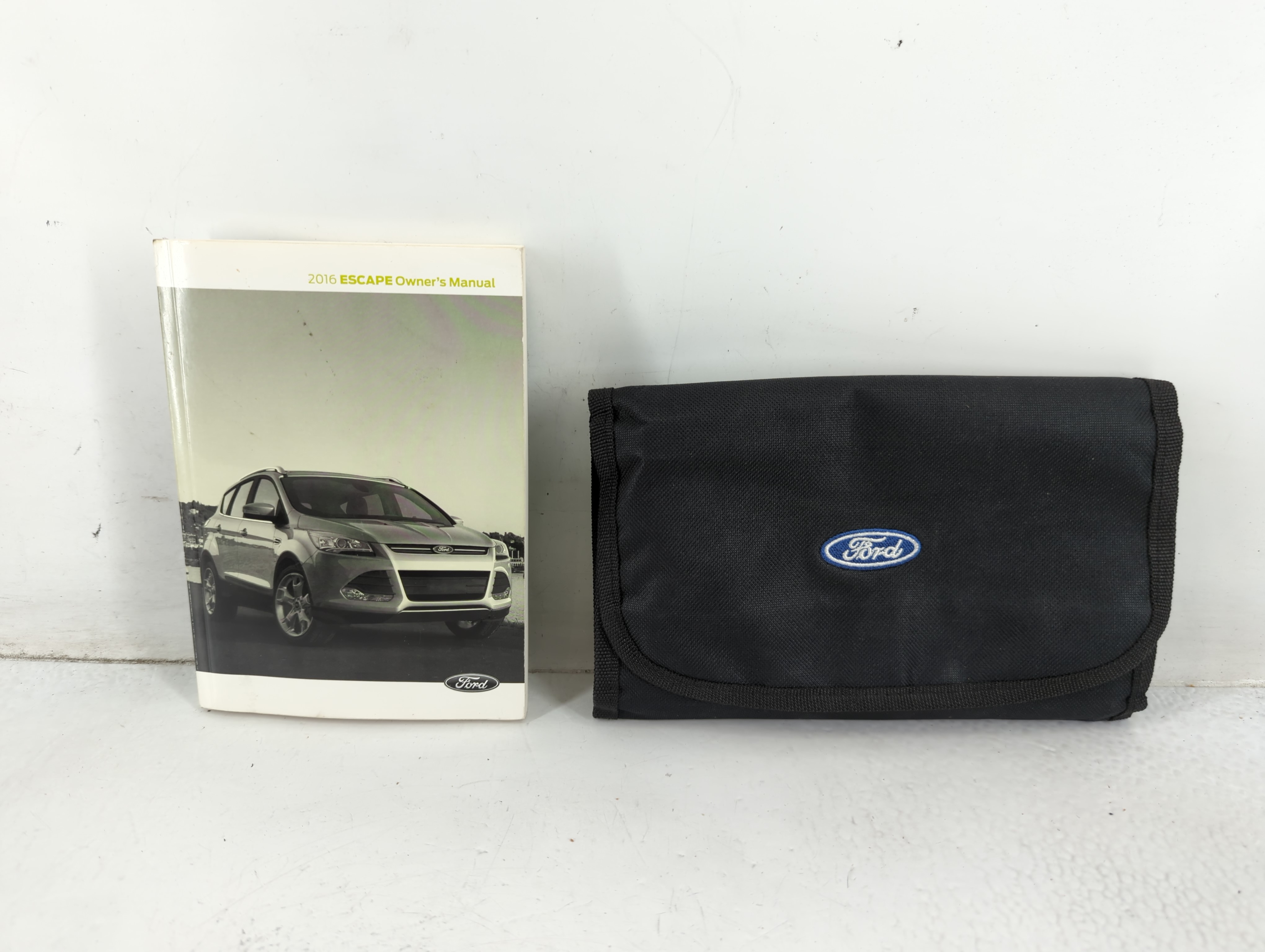 2016 Ford Escape Owners Manual Book Guide 692489 - Oemusedautoparts1.com