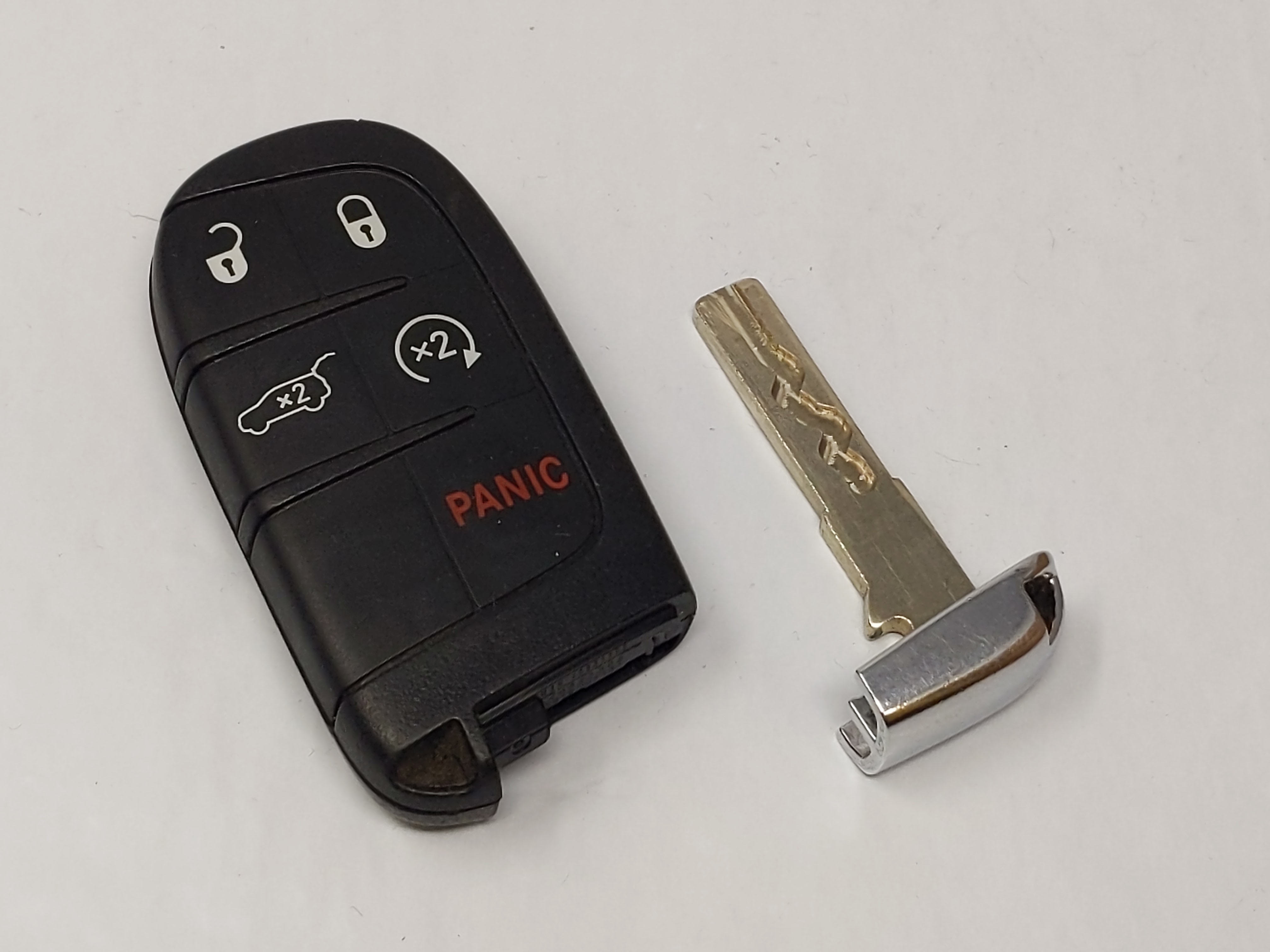 2018 Jeep Renegade Keyless Entry Remote M3n-40821302 68250343ab 5 Buttons 69248 - Oemusedautoparts1.com