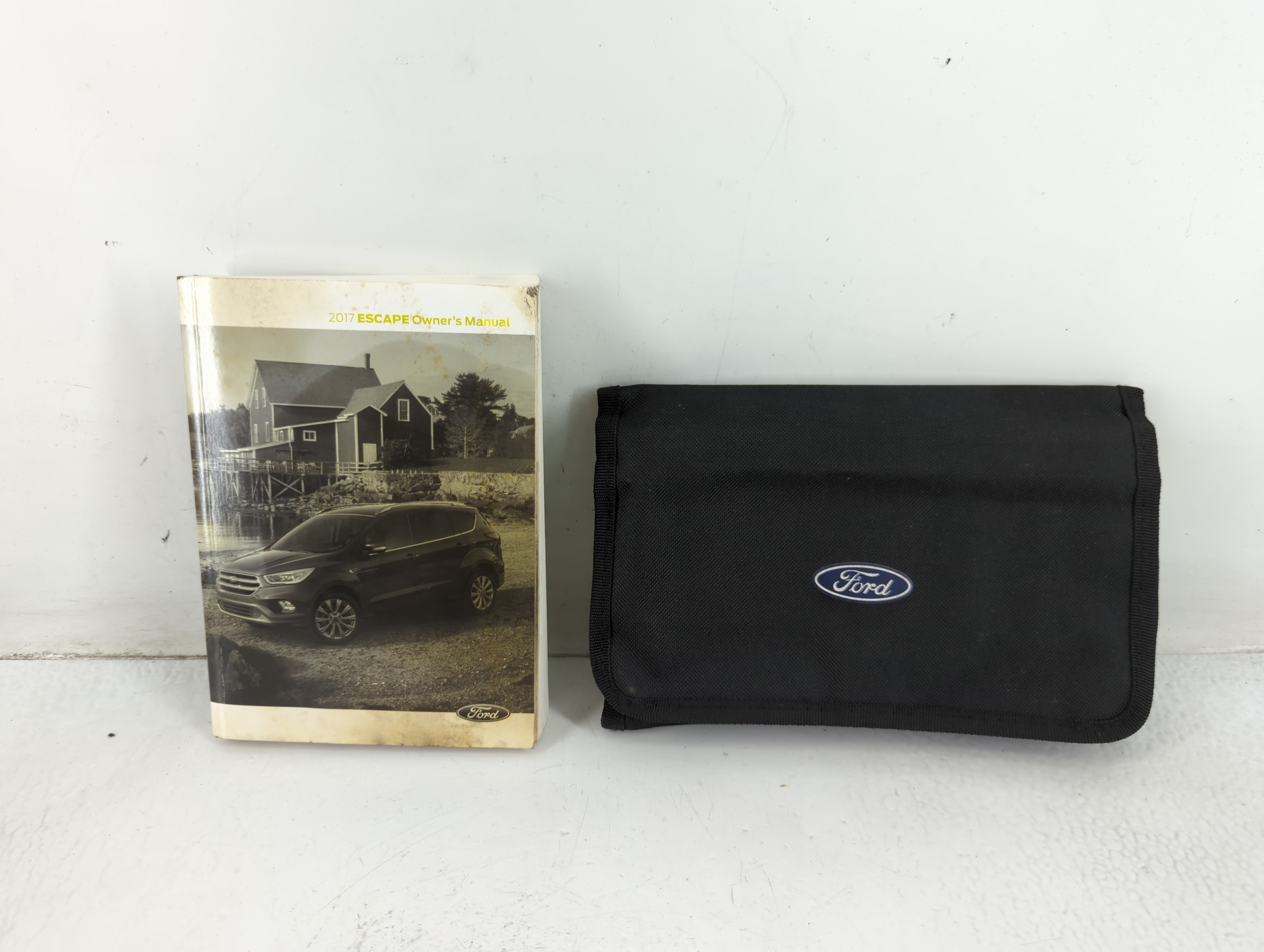 2017 Ford Escape Owners Manual Book Guide 692542 - Oemusedautoparts1.com