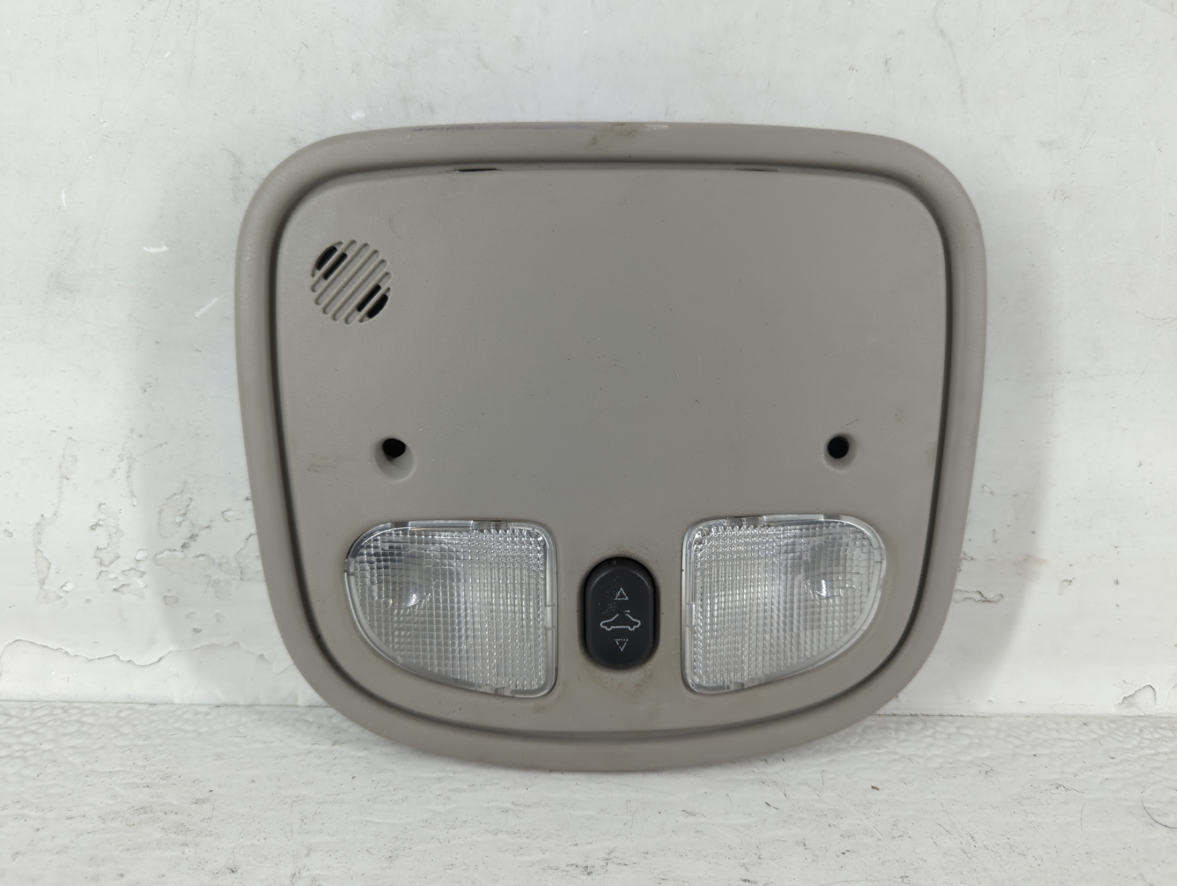 2011 Chevrolet Malibu Overhead Roof Console 692645 - Oemusedautoparts1.com
