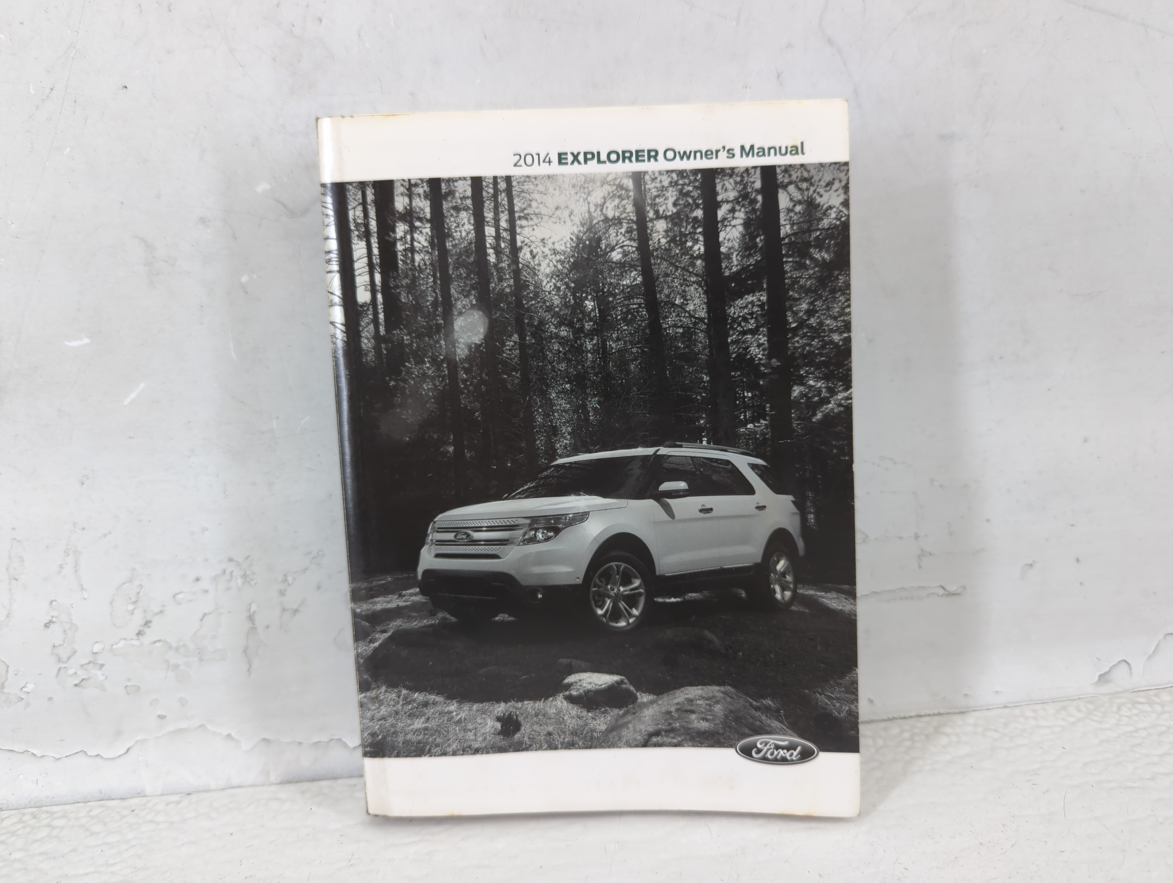Picture of 2014 Ford Explorer Owners Manual Book Guide 692703