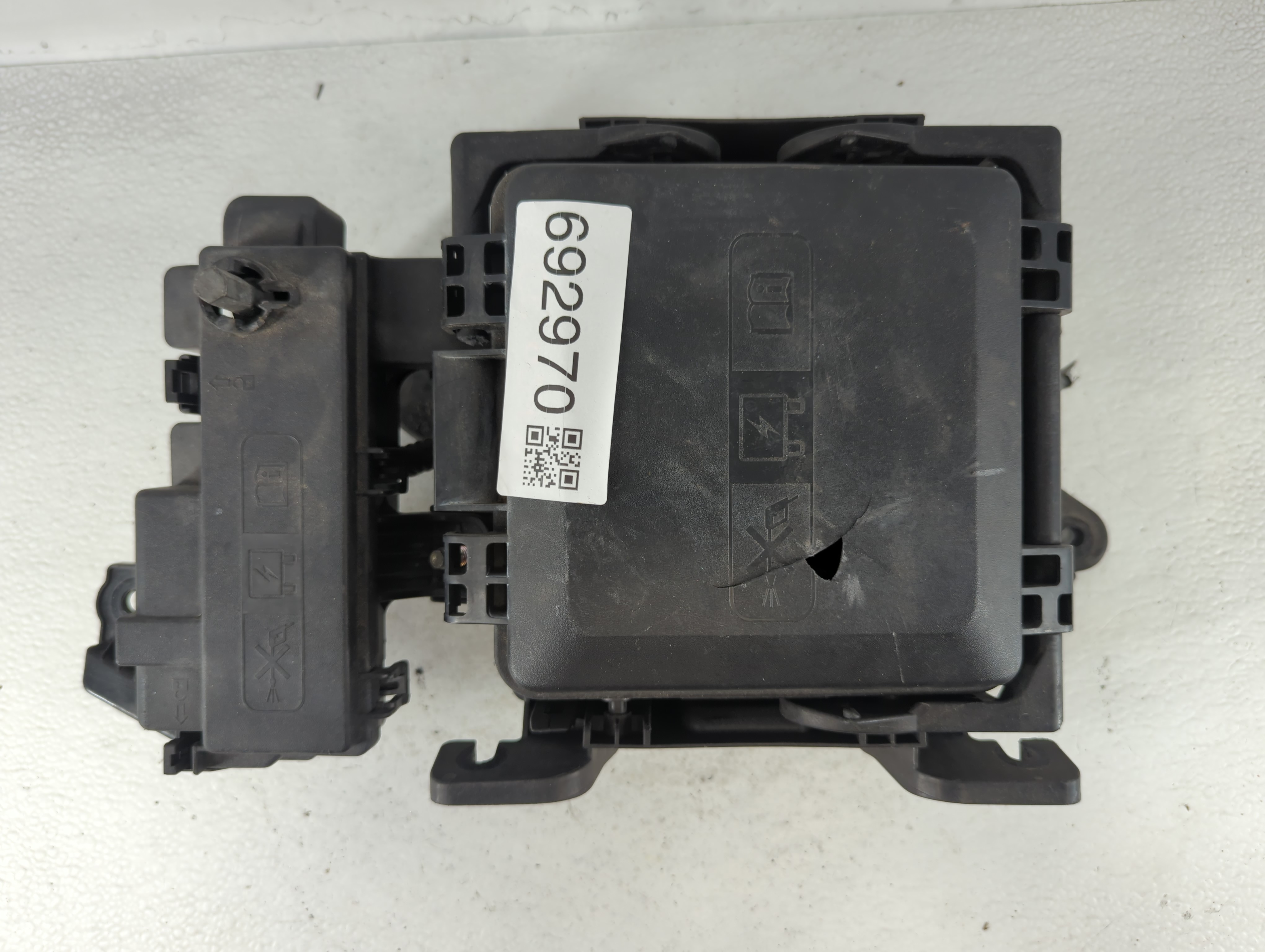 2013-2015 Cadillac Ats Fusebox Fuse Box Relay Module 23278412 692970 - Oemusedautoparts1.com