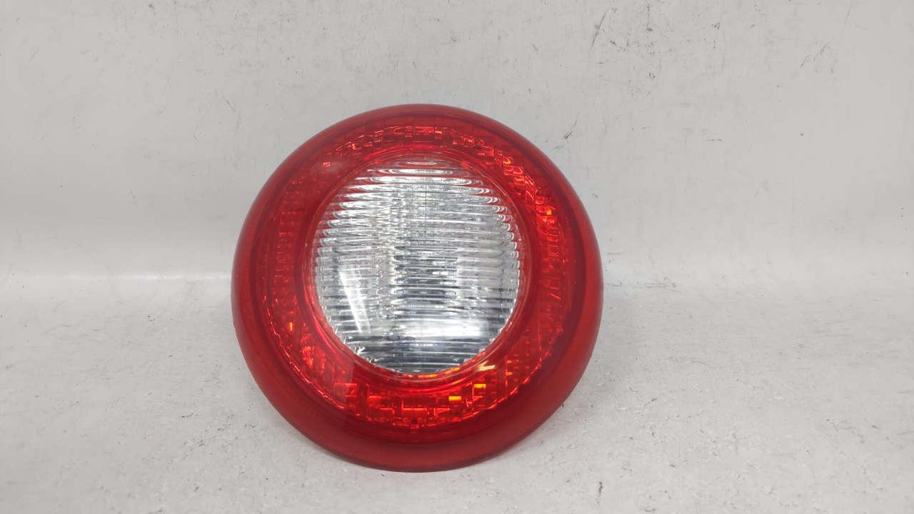 2006-2011 Chevrolet Hhr Driver Left Side Tail Light Taillight Oem 69322 - Oemusedautoparts1.com