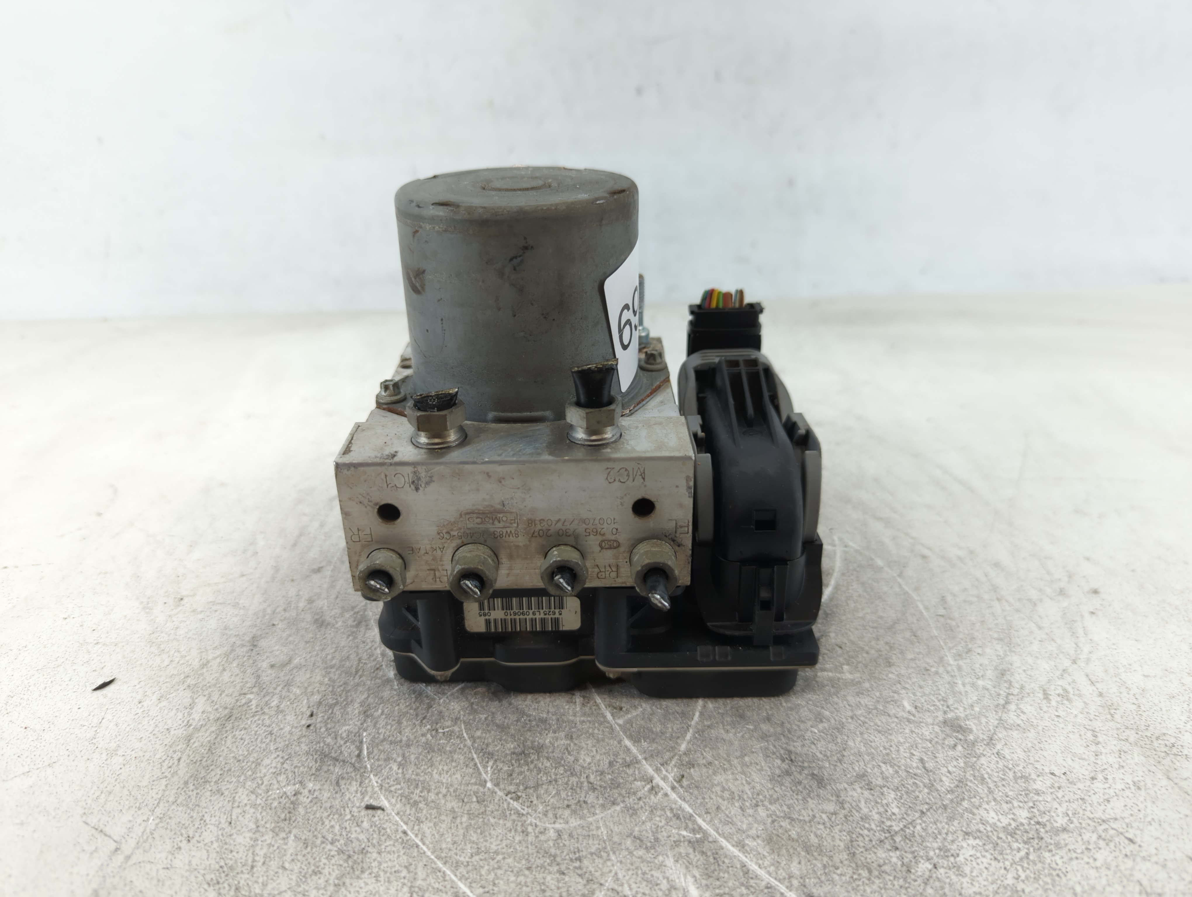 Jaguar Xk150 Abs Pump Control Module 693488 - Oemusedautoparts1.com