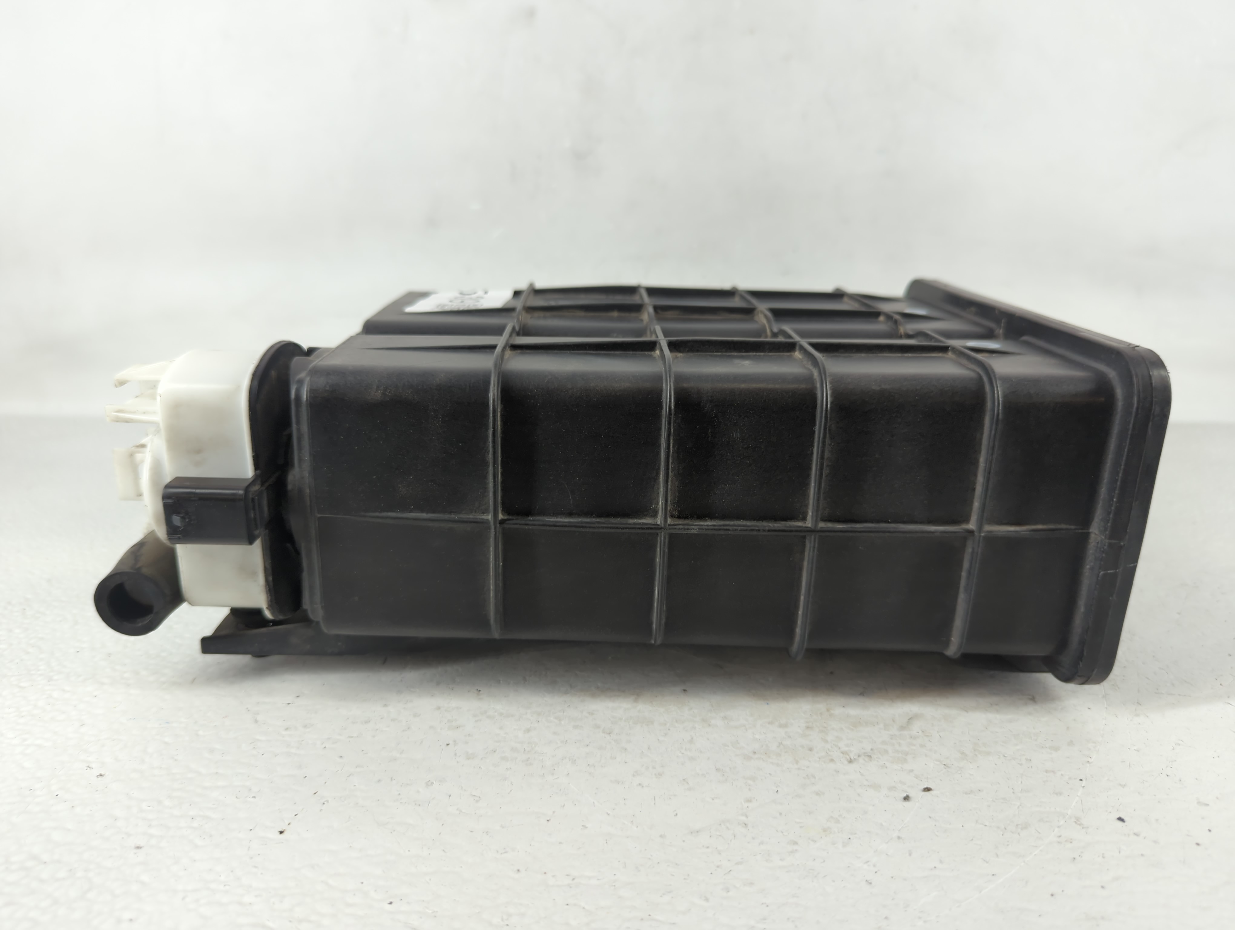 2015 Dodge Journey Fuel Vapor Charcoal Canister 693539 - Oemusedautoparts1.com