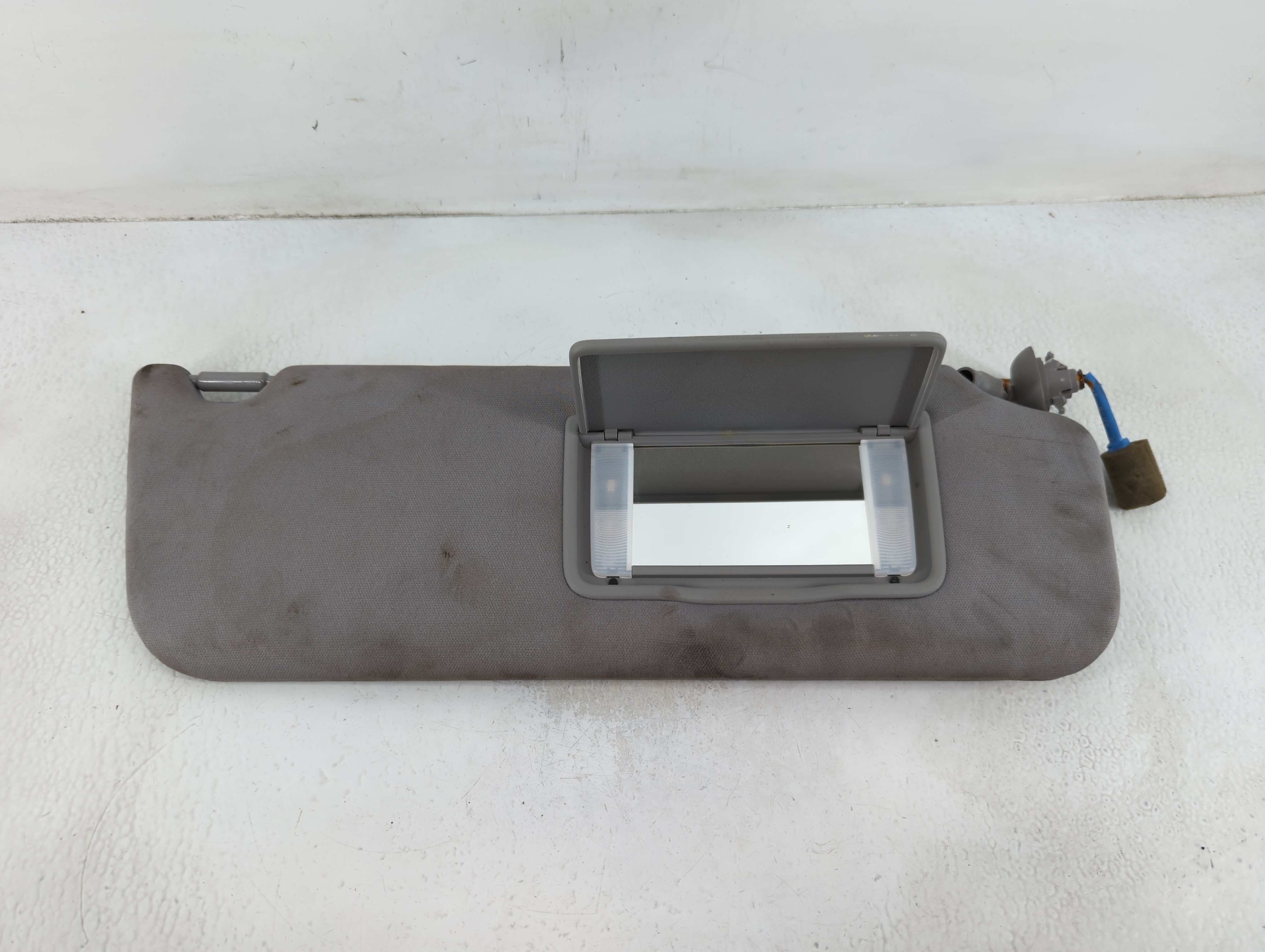 2019 Honda Odyssey Passenger Sun Visor Mirror Right Sunvisor Grey 694065 - Oemusedautoparts1.com