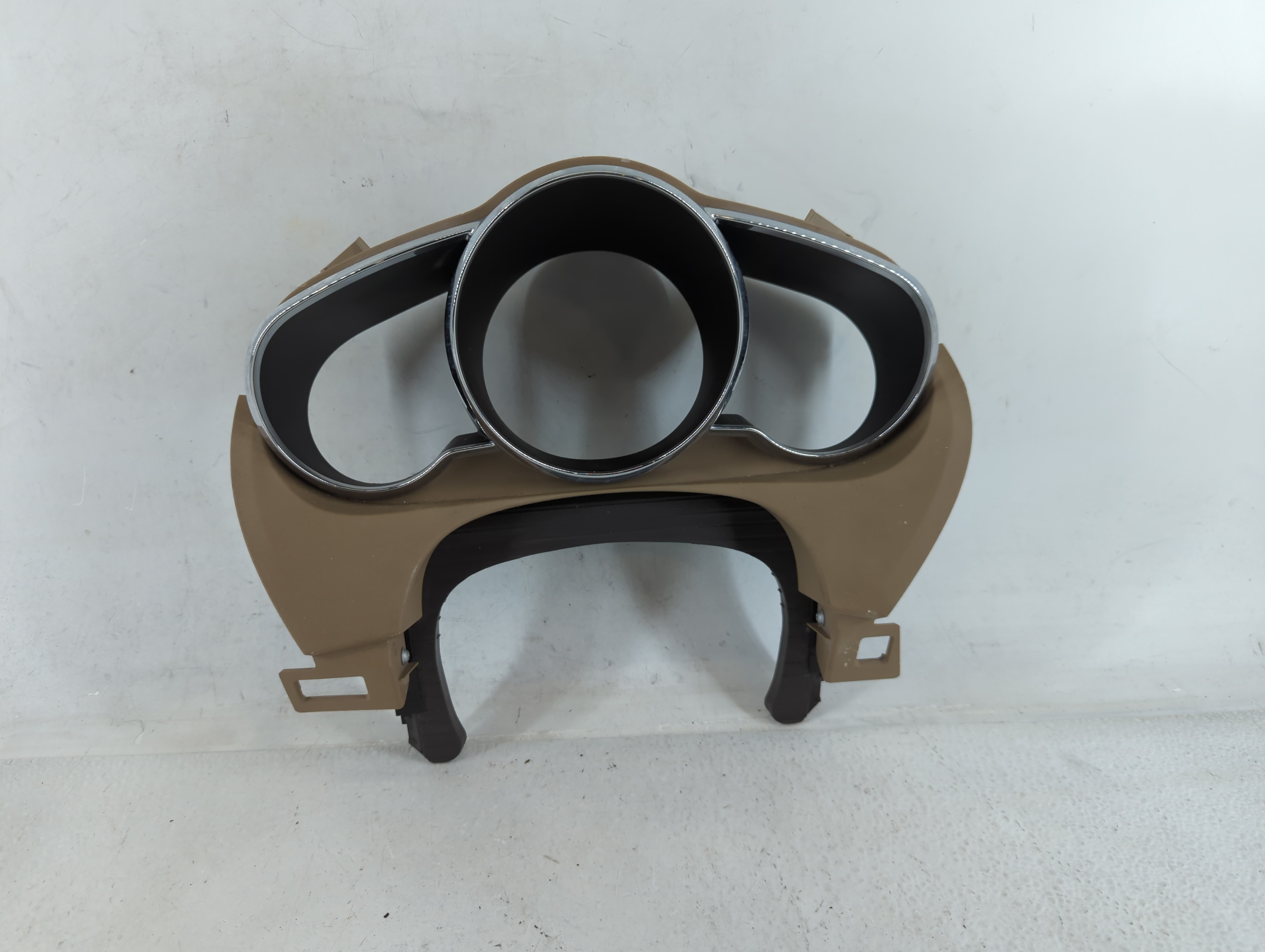 Picture of 2011 Chevrolet Malibu Instrument Cluster Bezel 694084