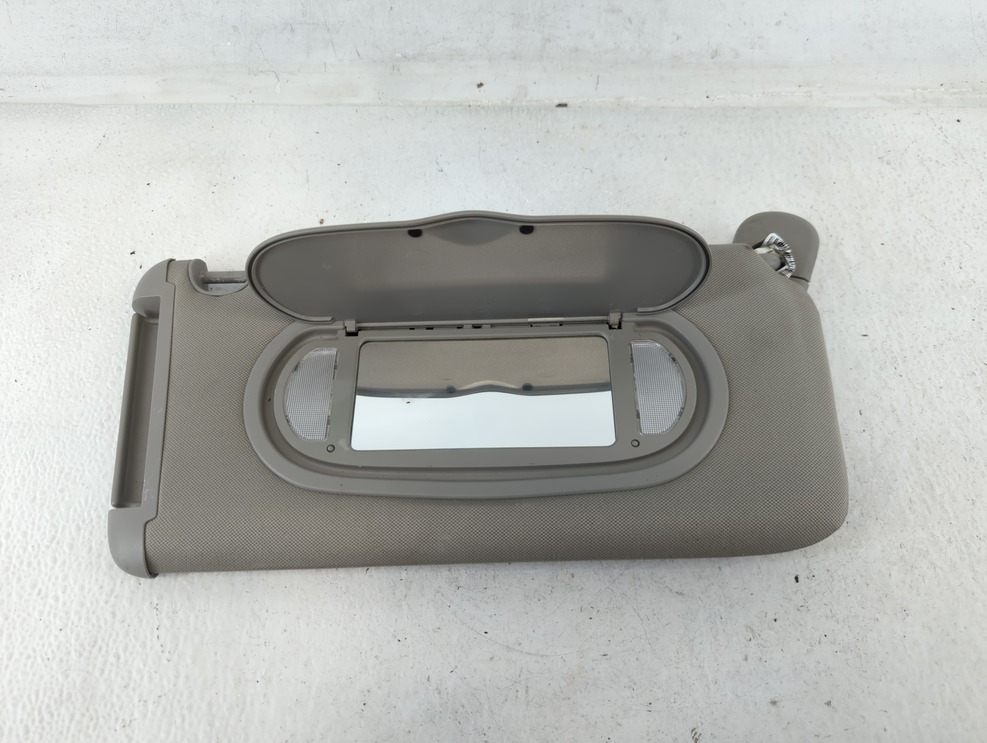 2000-2005 Toyota Echo Passenger Sun Visor Mirror Right Sunvisor Grey 694150 - Oemusedautoparts1.com