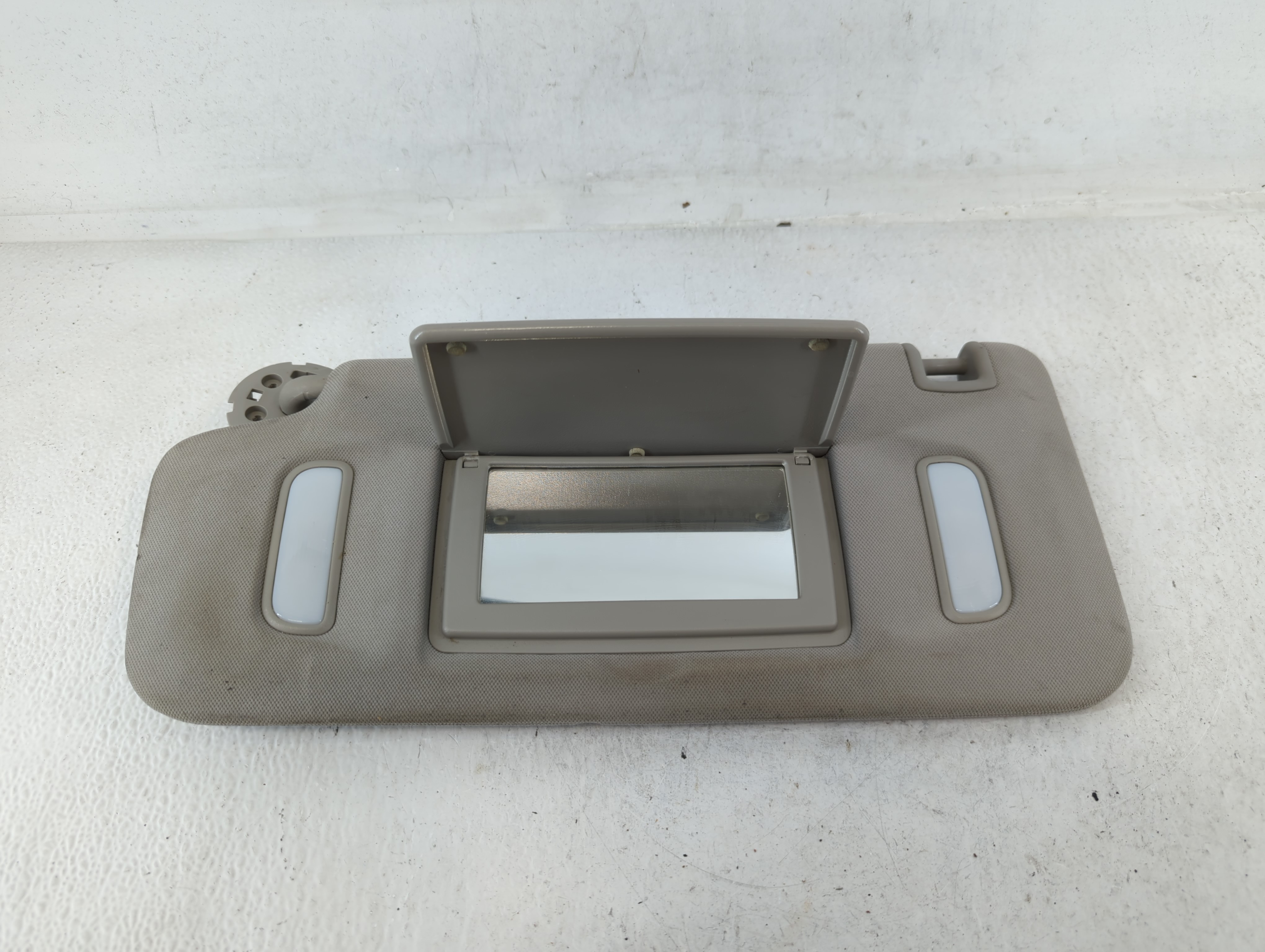 2008-2017 Buick Enclave Driver Sun Visor Mirror Left Sunvisor Grey 694151 - Oemusedautoparts1.com