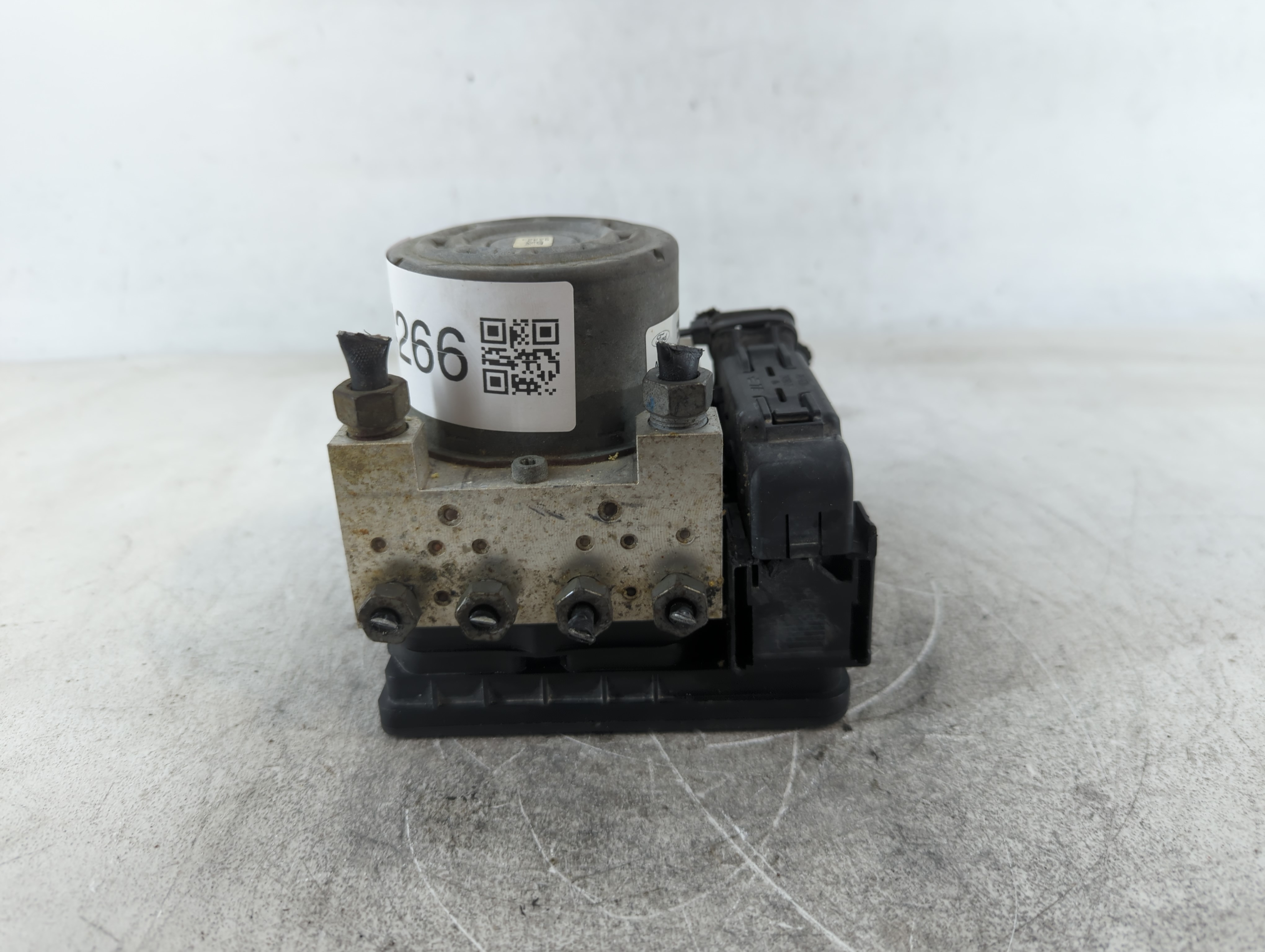 2017 Ford Explorer Abs Pump Control Module 694266 - Oemusedautoparts1.com