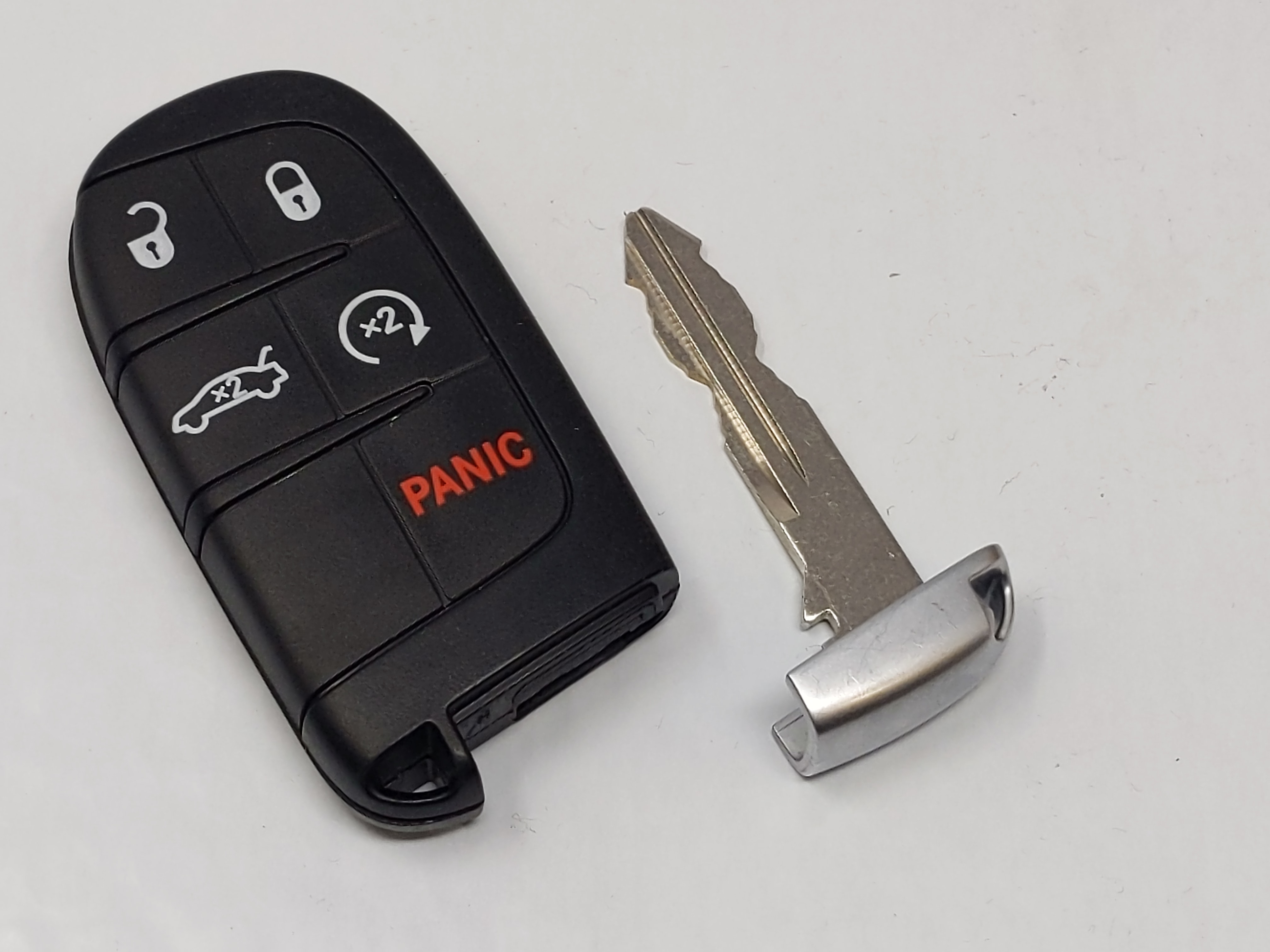 Picture of Dodge Challenger Keyless Entry Remote Fob M3n-40821302   68394195aa B 5 Buttons