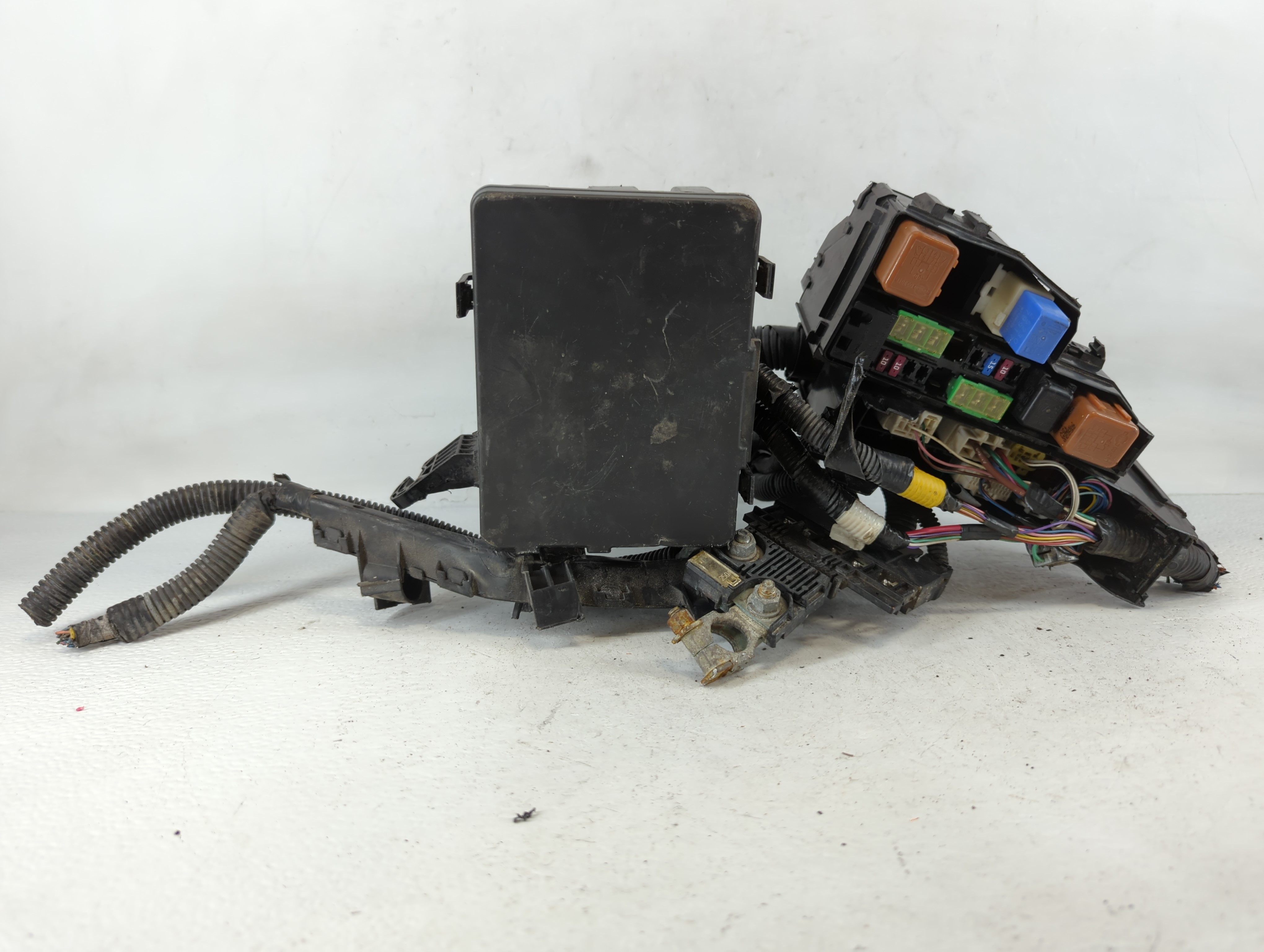 2016-2017 Nissan Altima Fusebox Fuse Box Relay Module 694635 - Oemusedautoparts1.com