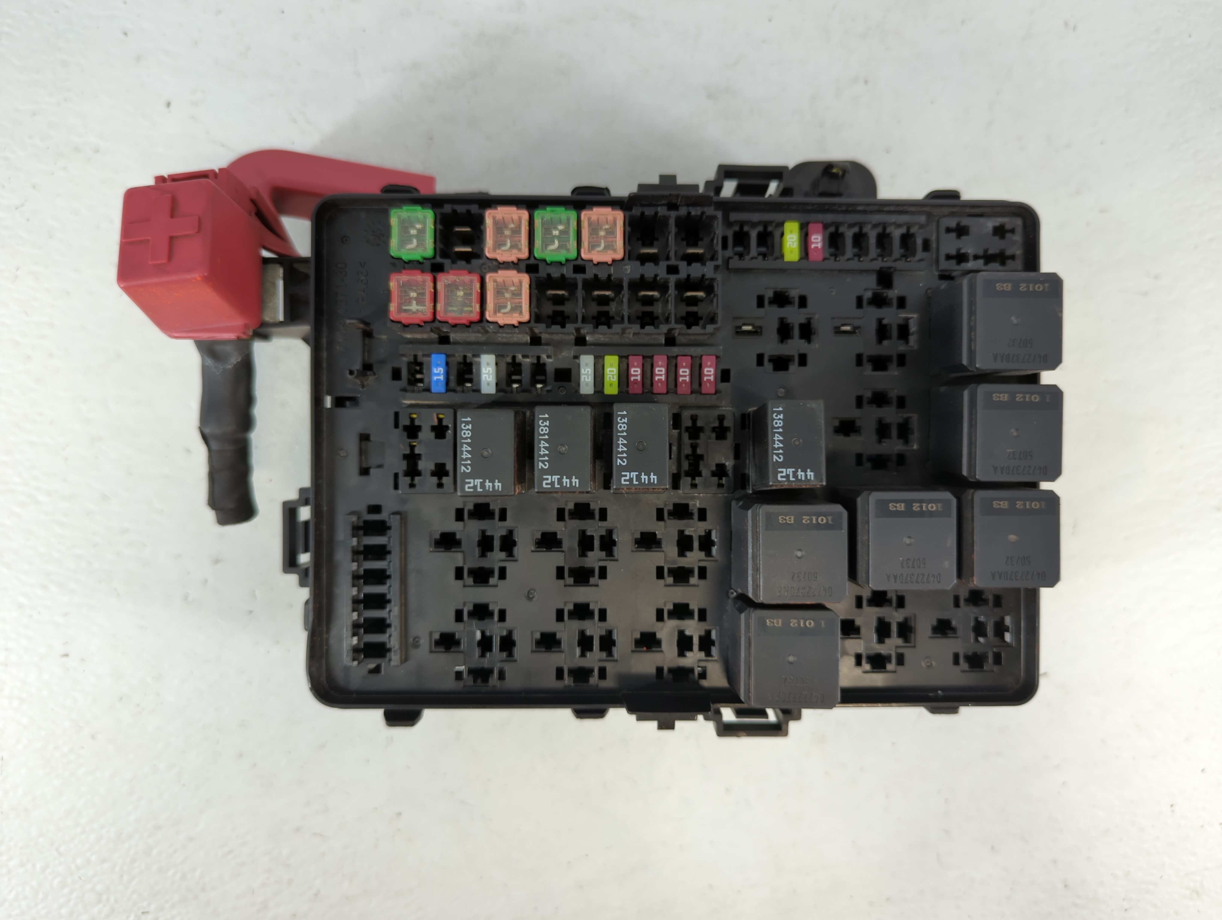 2018-2018 Dodge Charger Fusebox Fuse Box Relay Module 694639 - Oemusedautoparts1.com