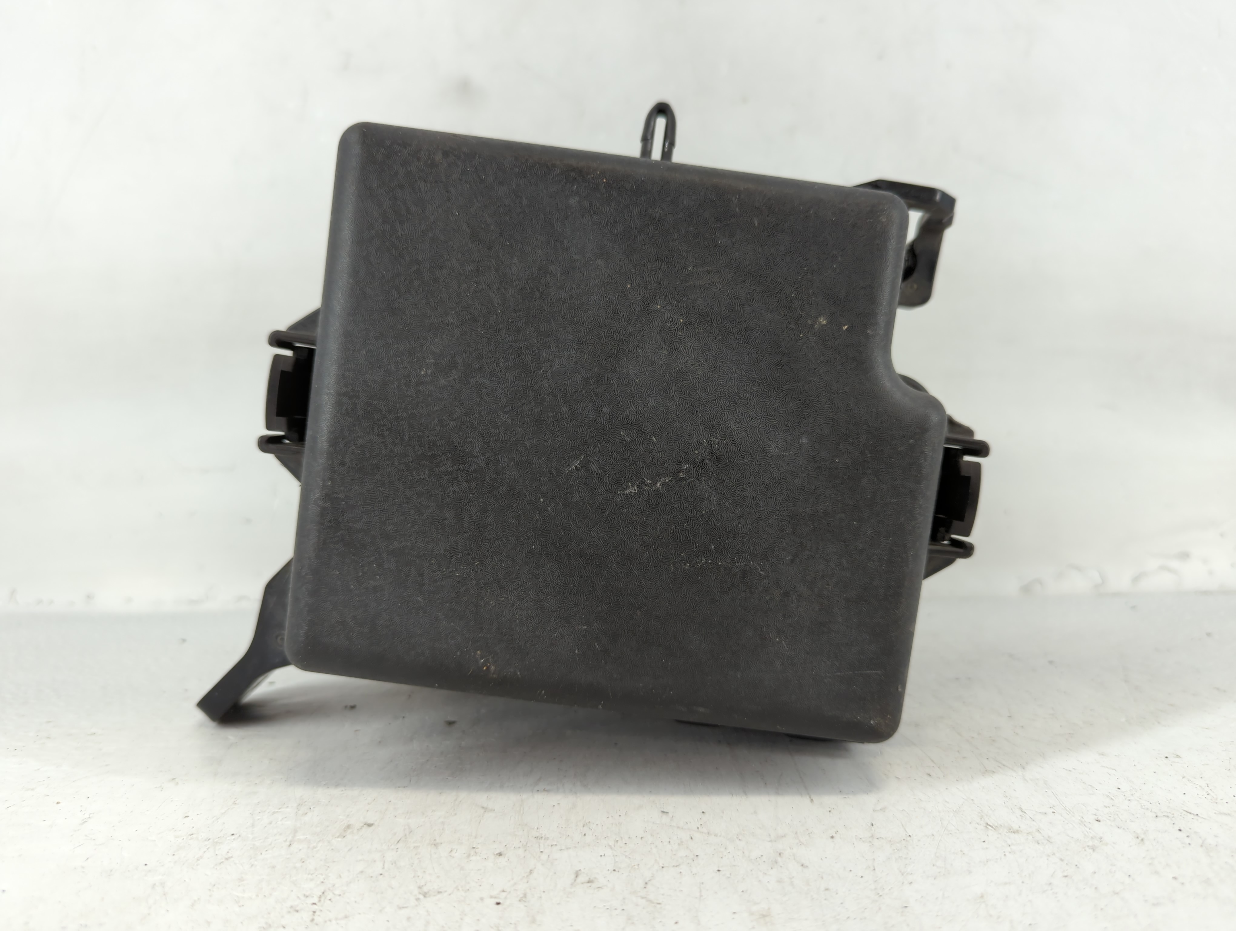 Picture of 2015-2015 Kia Soul Fusebox Fuse Box Relay Module 91417b2120 694673