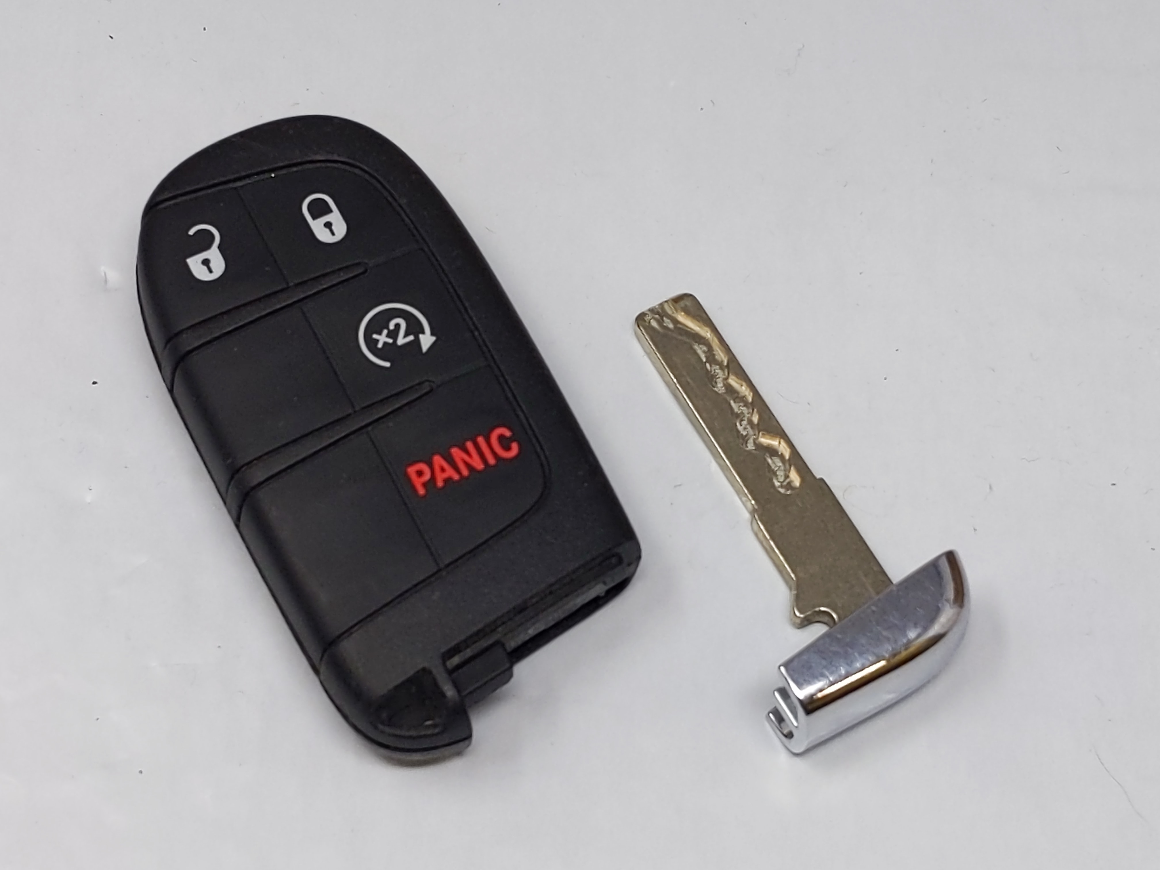 Jeep Renegade Cherokee Keyless Entry Remote Fob M3n-40821302 A2c9688890104 69495 - Oemusedautoparts1.com