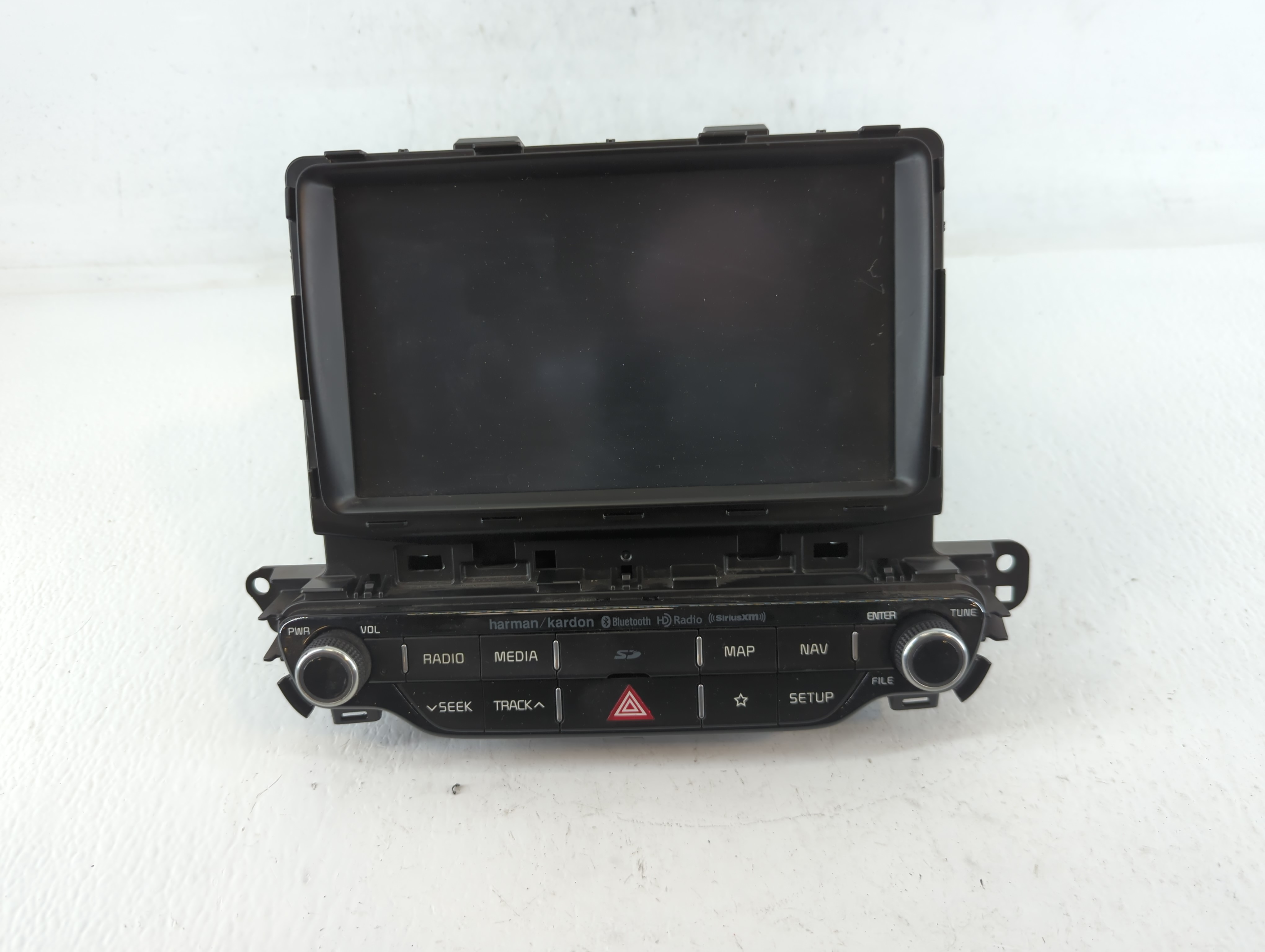 2019-2019 Kia Niro Am Fm Cd Player Radio Receiver 694994 - Oemusedautoparts1.com