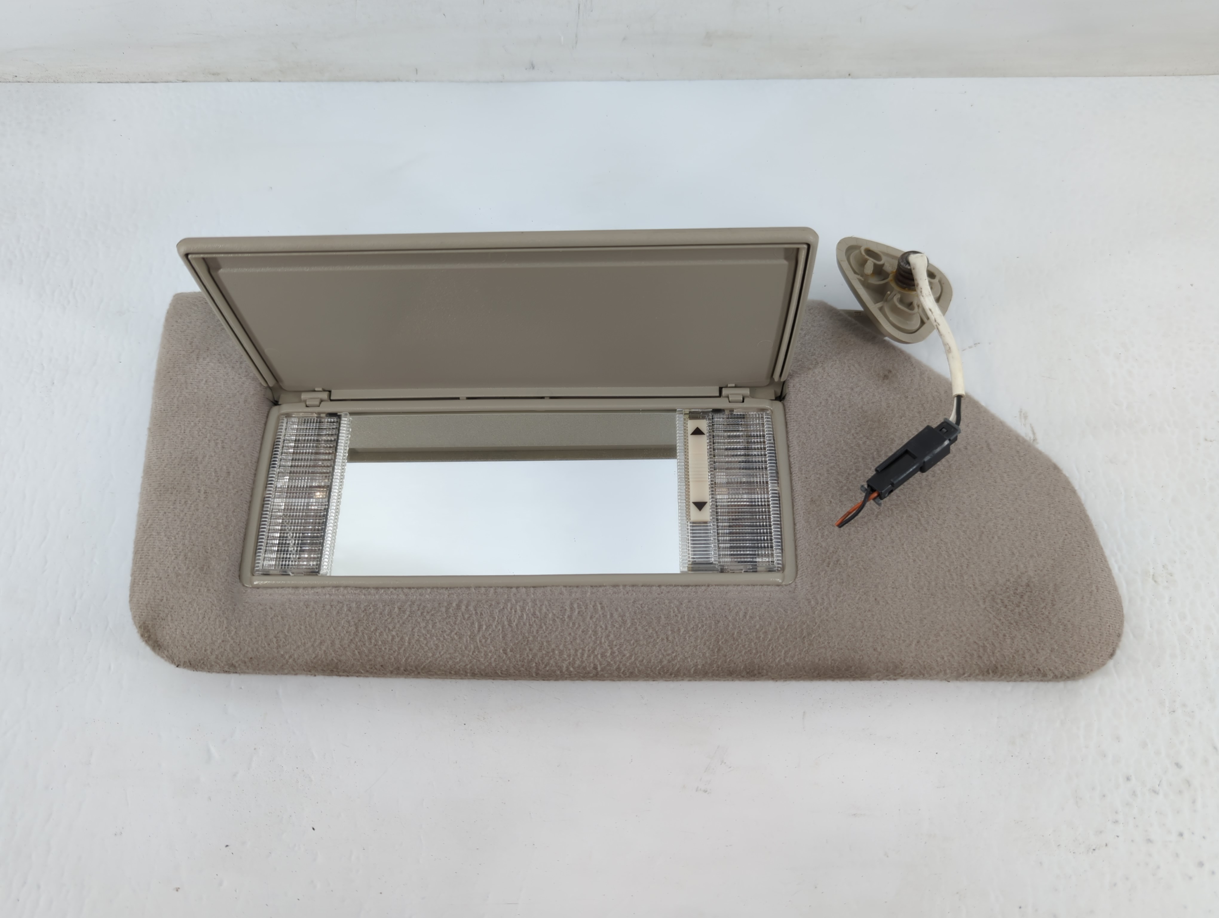 2000-2002 Cadillac Eldorado Passenger Sun Visor Mirror Right Sunvisor 695139 - Oemusedautoparts1.com