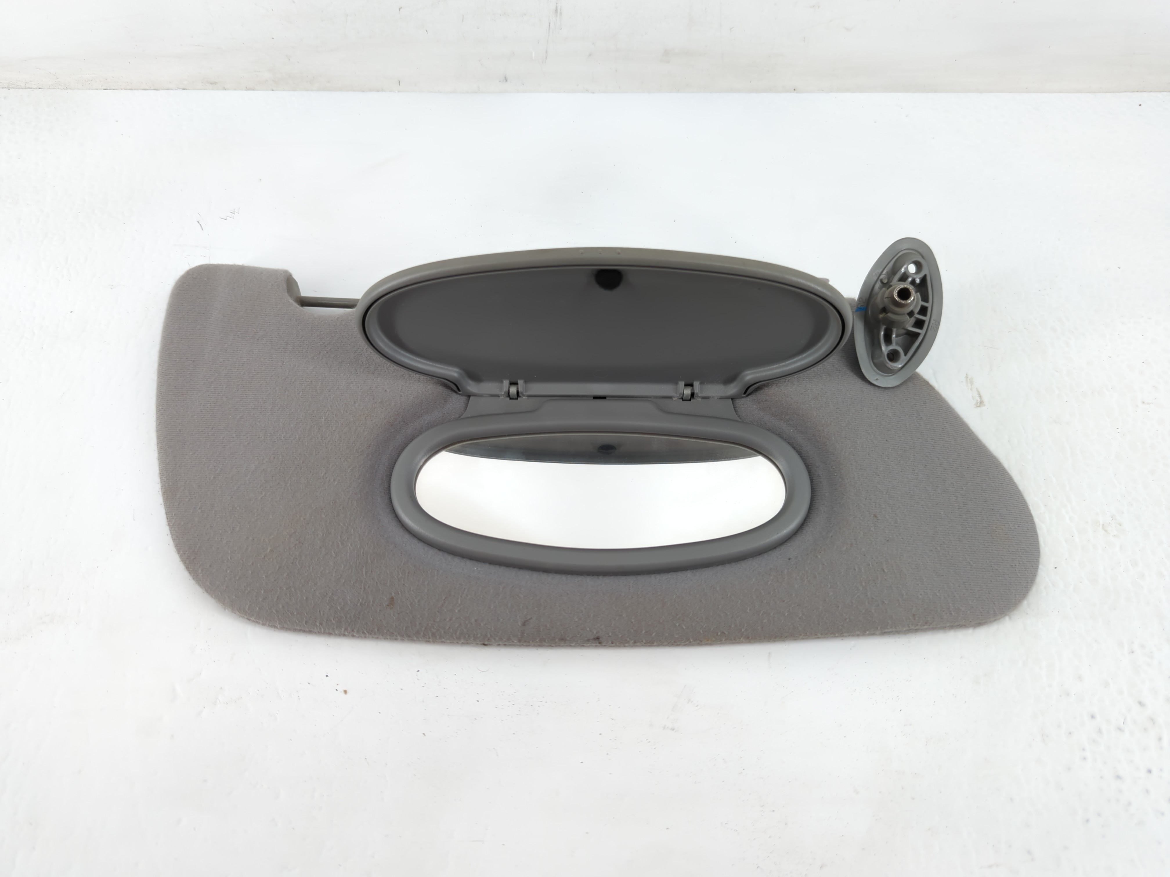 2003-2005 Chrysler Pt Cruiser Passenger Sun Visor Mirror Right Sunvisor 695142 - Oemusedautoparts1.com