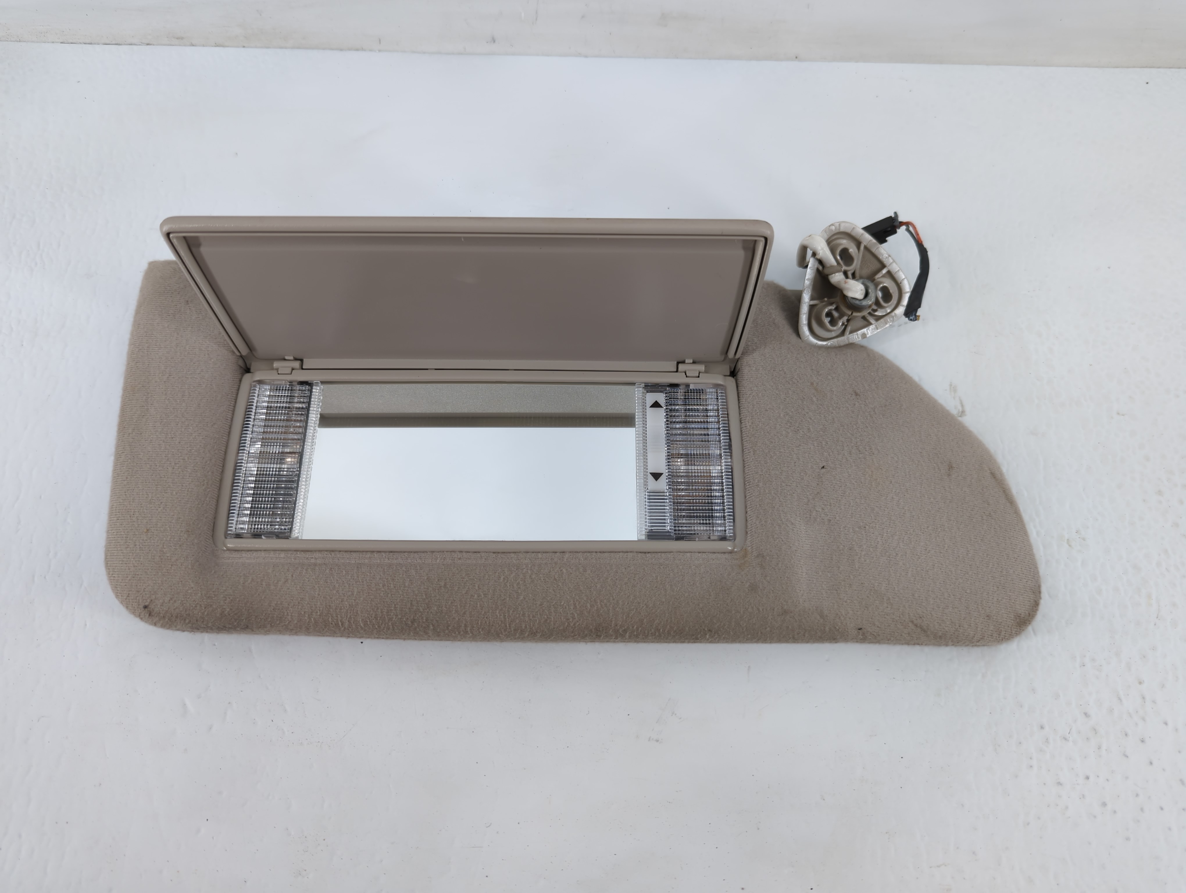Picture of 1997 Cadillac Eldorado Passenger Sun Visor Mirror Right Sunvisor Grey 695164
