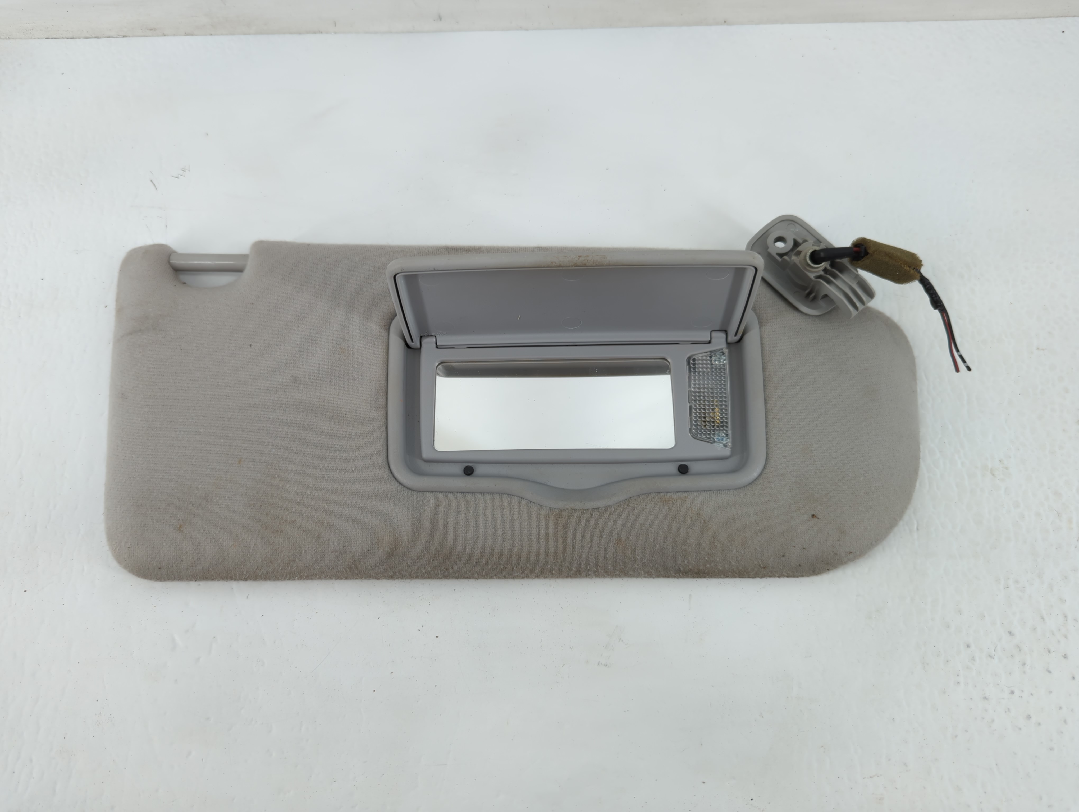 Picture of 2006-2007 Mazda 6 Passenger Sun Visor Mirror Right Sunvisor Grey 695168