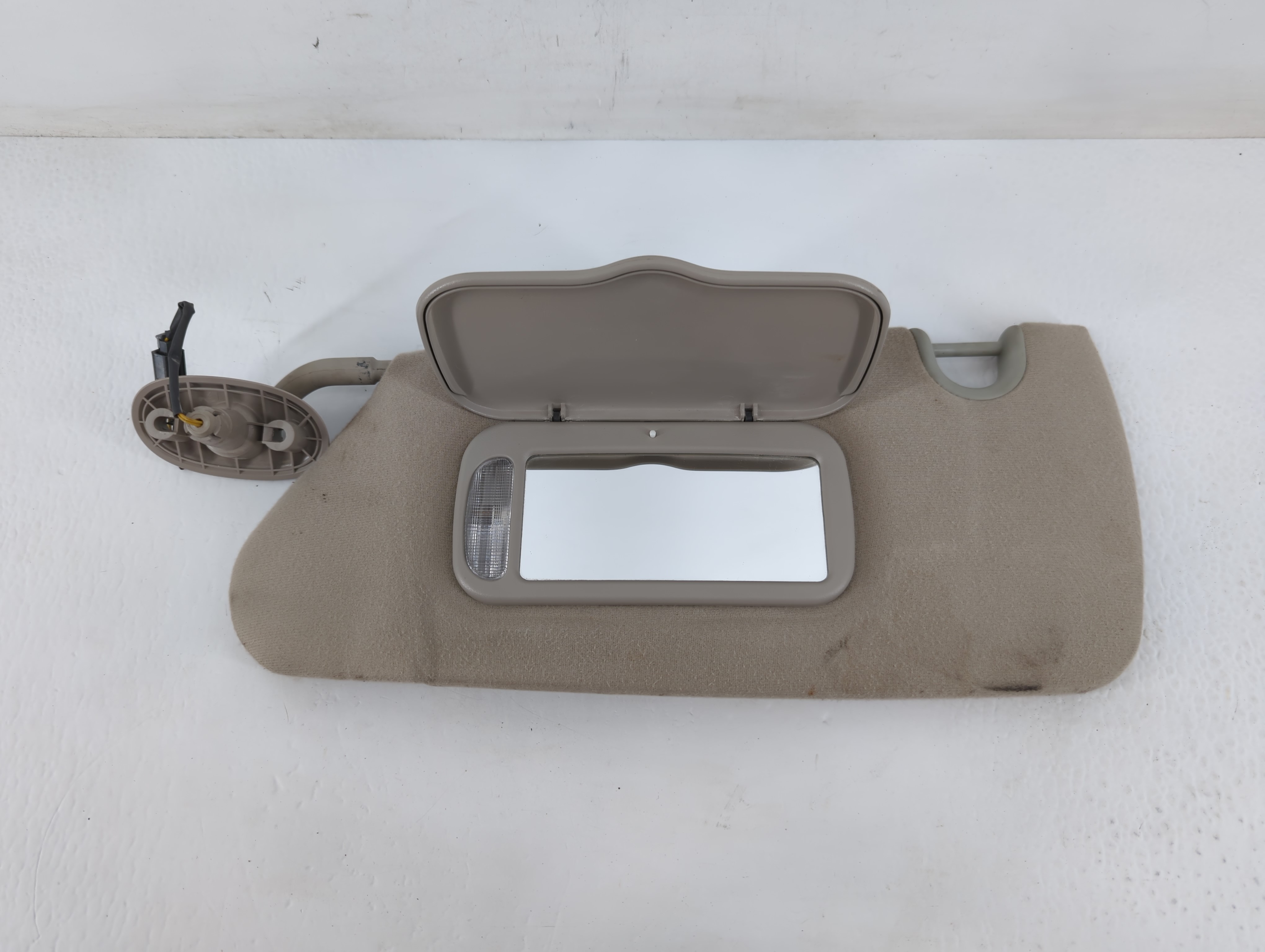 Picture of 2004-2005 Dodge Durango Driver Sun Visor Mirror Left Sunvisor Grey 695173