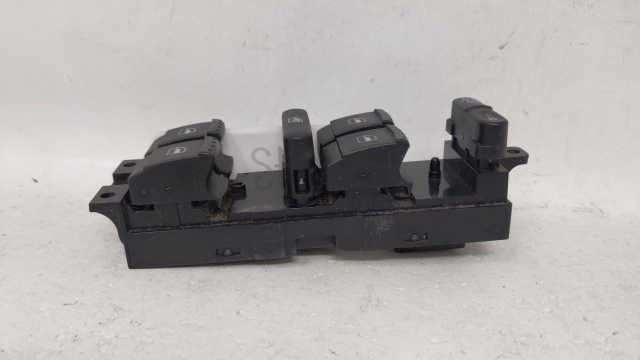 2006-2007 Volkswagen Golf Driver Left Door Master Power Window Switch 69542 - Oemusedautoparts1.com