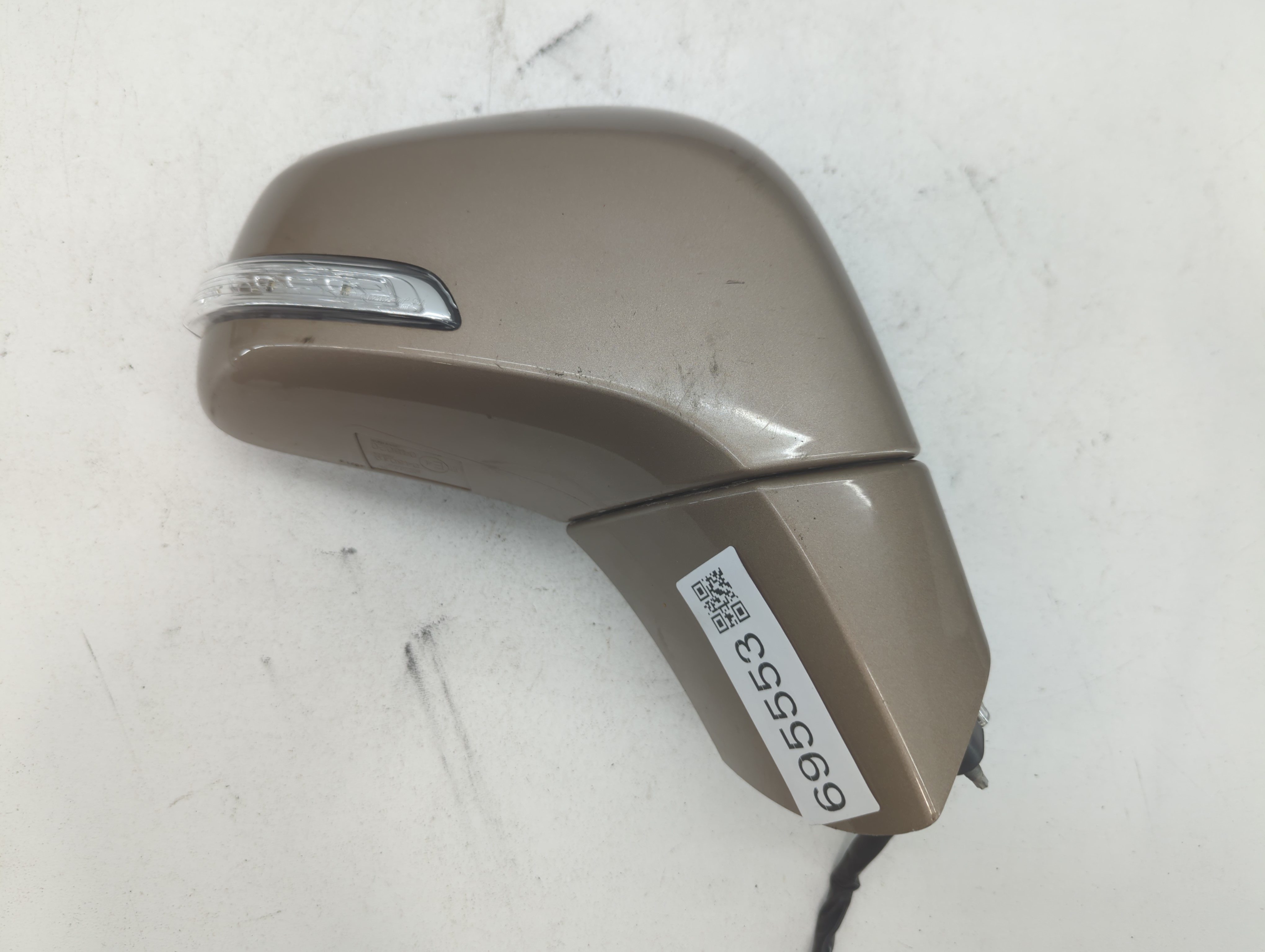 2018 Buick Encore Passenger Right Side View Power Door Mirror Beige 695553 - Oemusedautoparts1.com