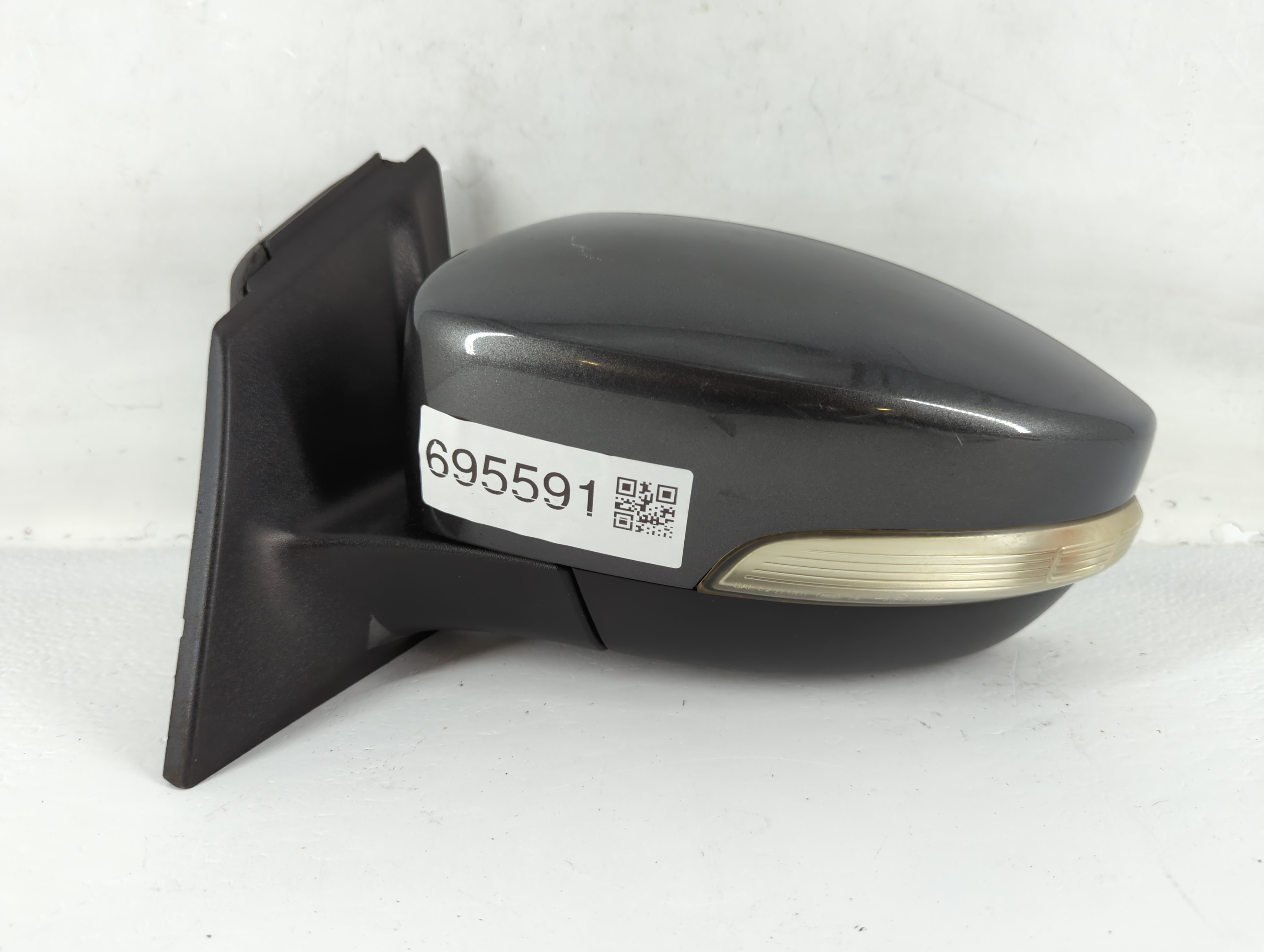 2015-2018 Ford Focus Driver Left Side View Power Door Mirror Black 695591 - Oemusedautoparts1.com