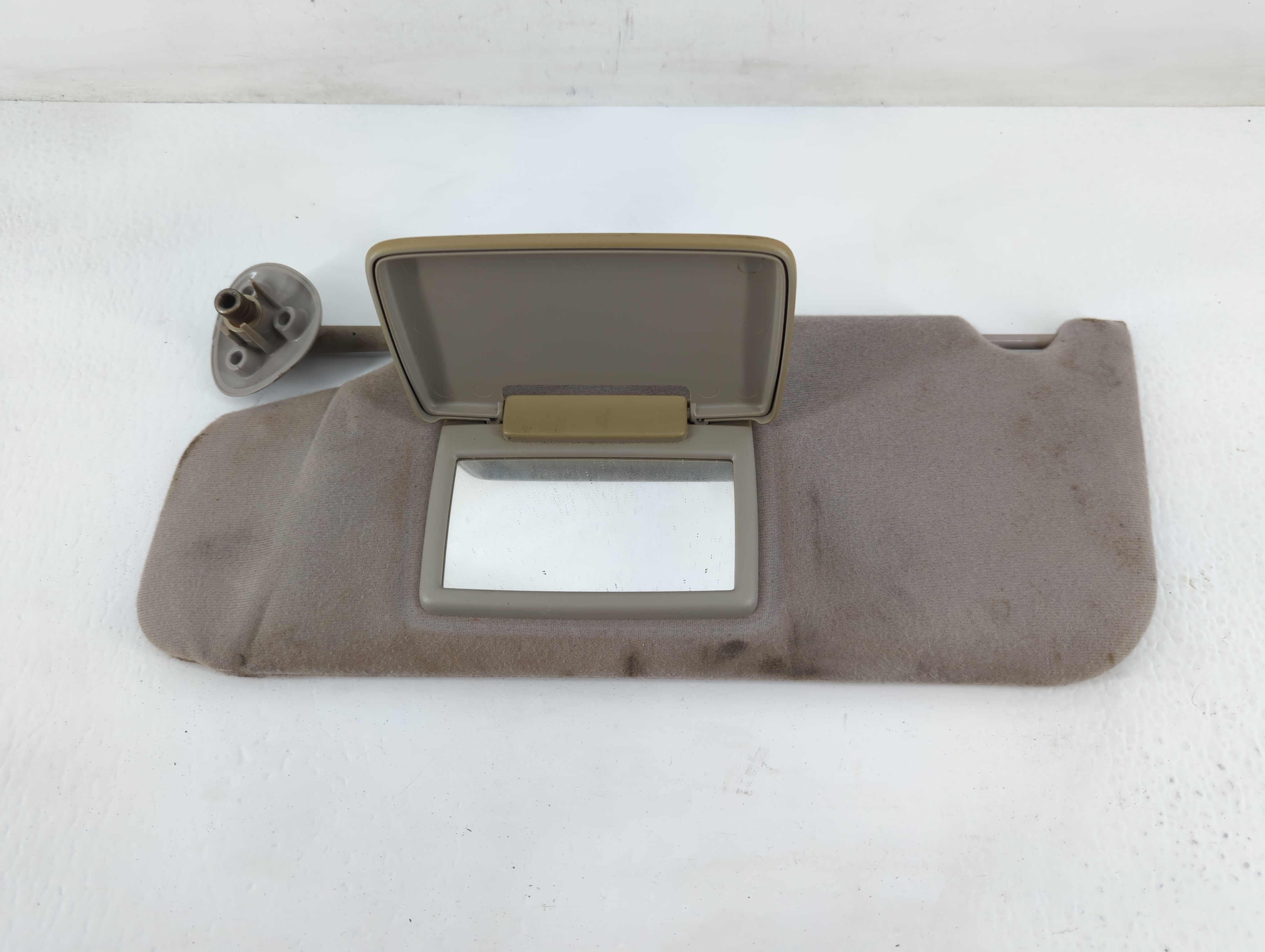 Picture of 2004-2007 Ford Taurus Driver Sun Visor Mirror Left Sunvisor Grey 695741