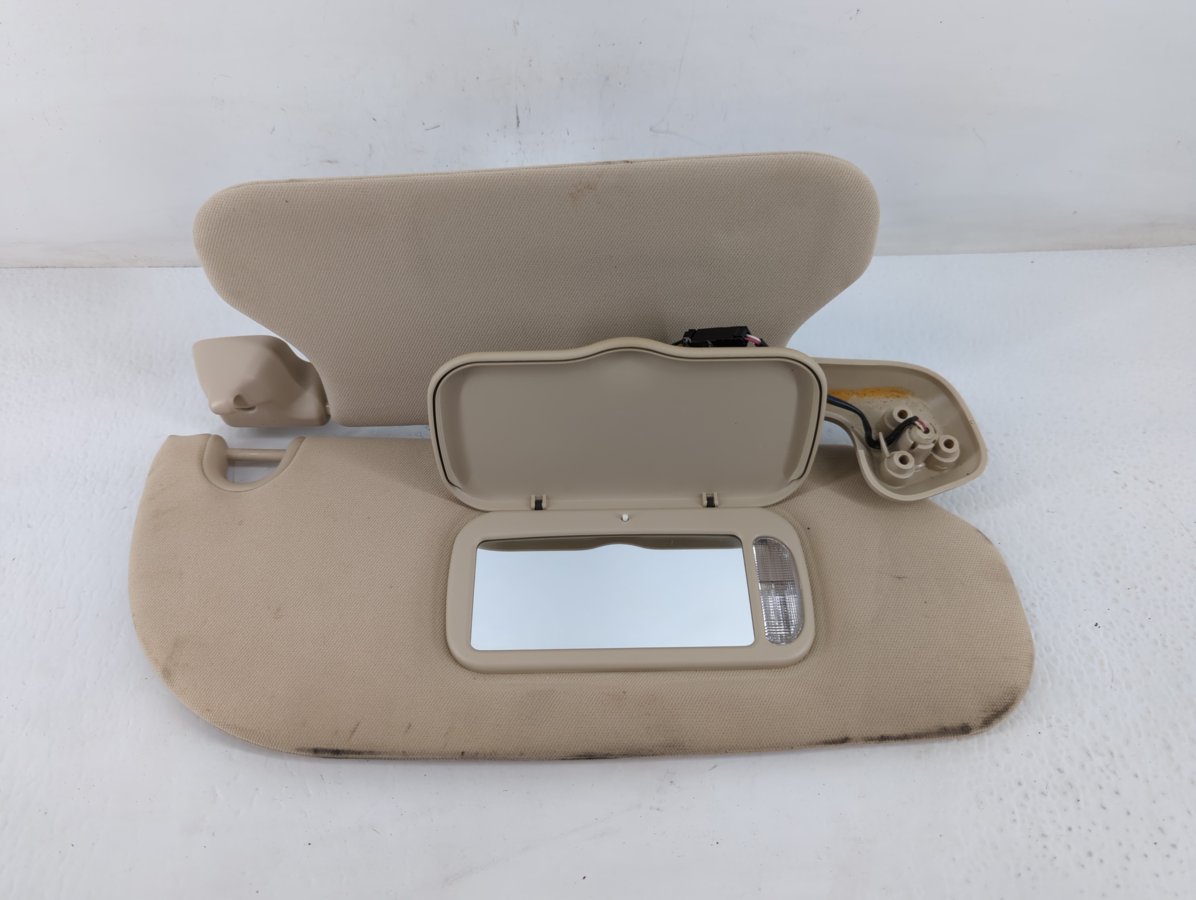 2006 Lincoln Navigator Passenger Sun Visor Mirror Right Sunvisor 695947 - Oemusedautoparts1.com
