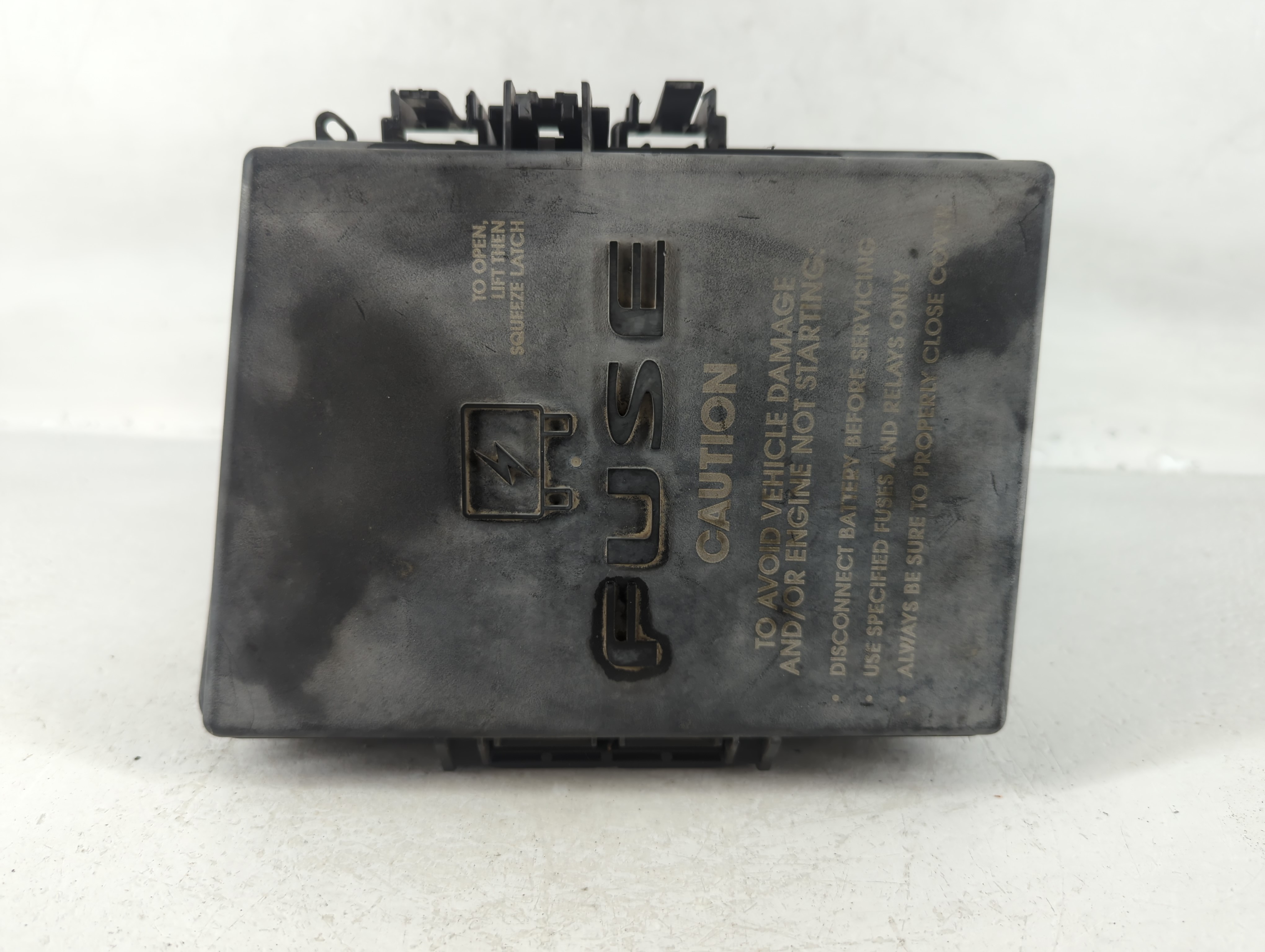 2007 Chrysler Pacifica Fusebox Fuse Box Relay Module 05082088af 696399 - Oemusedautoparts1.com