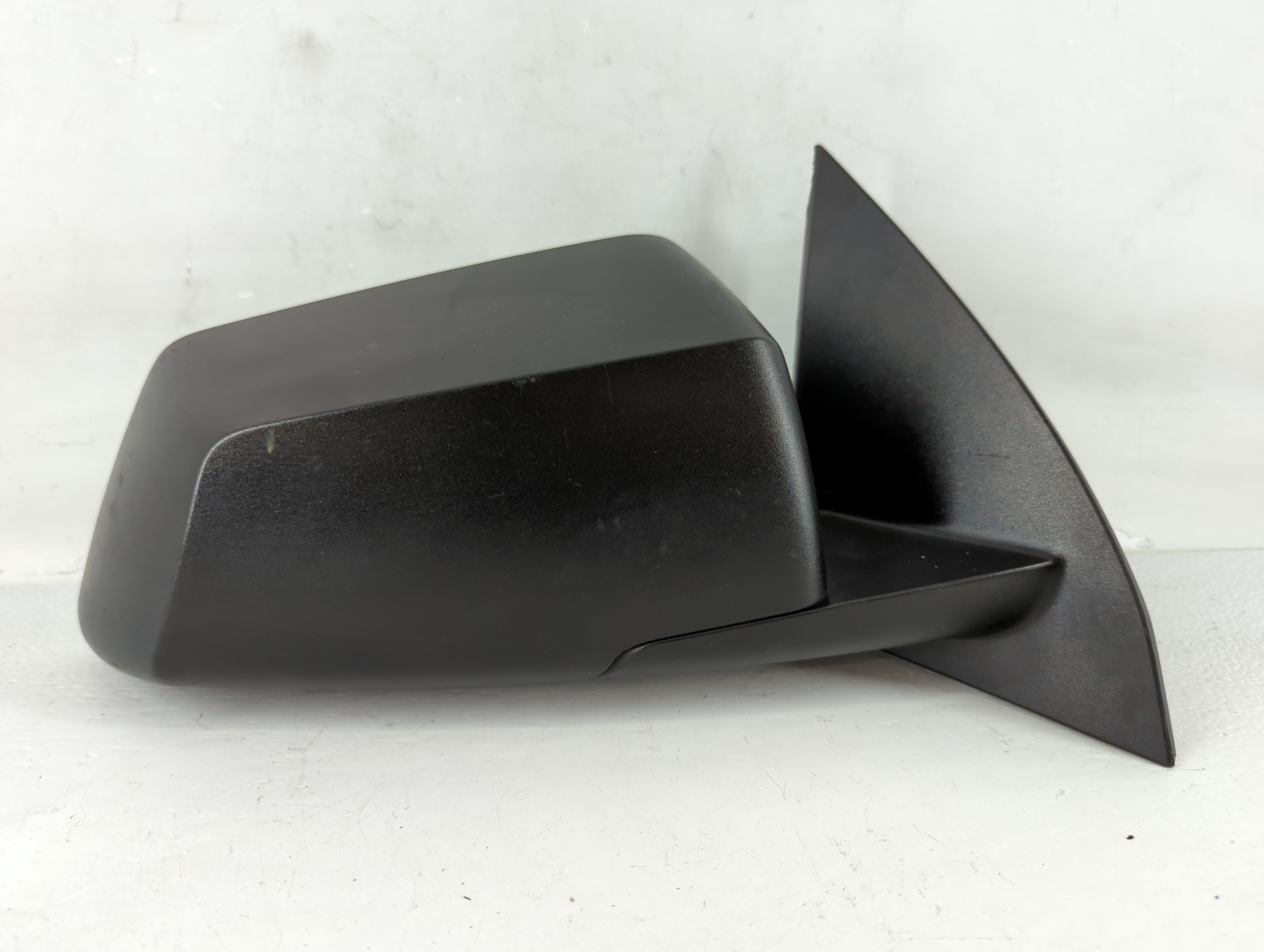 Saturn Outlook Passenger Right Side View Power Door Mirror Black 696722 - Oemusedautoparts1.com