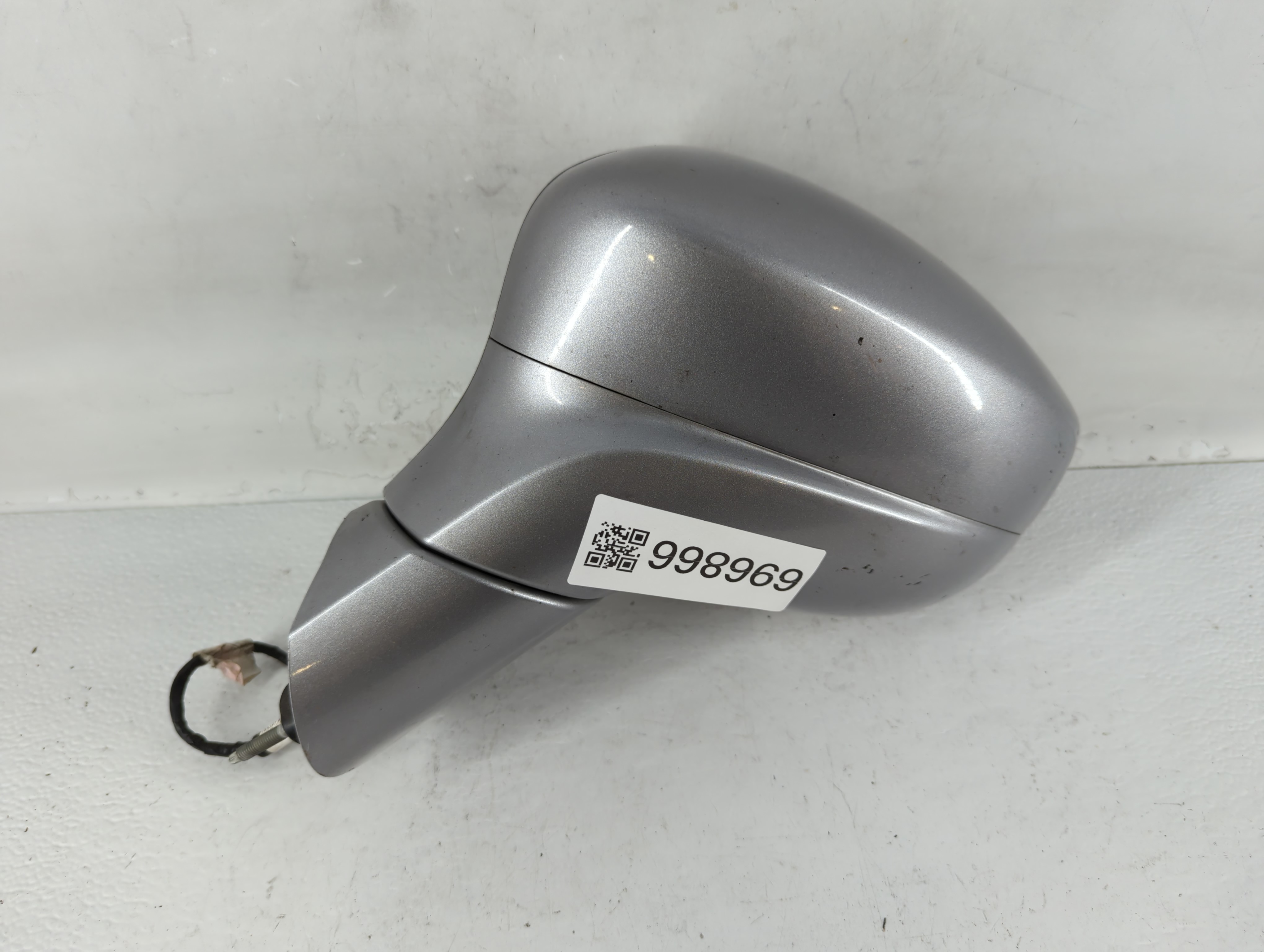 Nissan Pathfinder Driver Left Side View Power Door Mirror Silver 696866 - Oemusedautoparts1.com