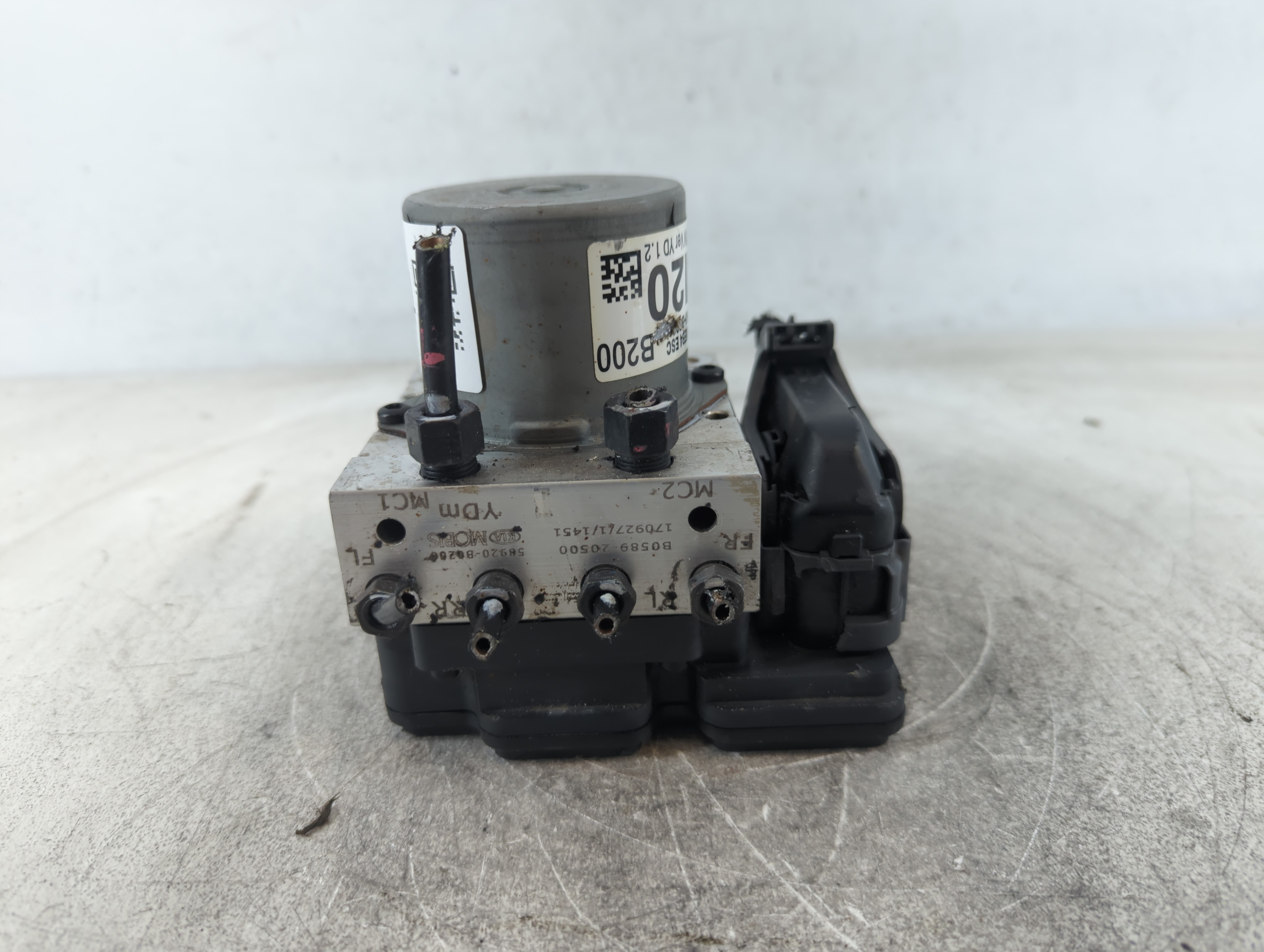 2017-2018 Kia Forte Abs Pump Control Module 697034 - Oemusedautoparts1.com
