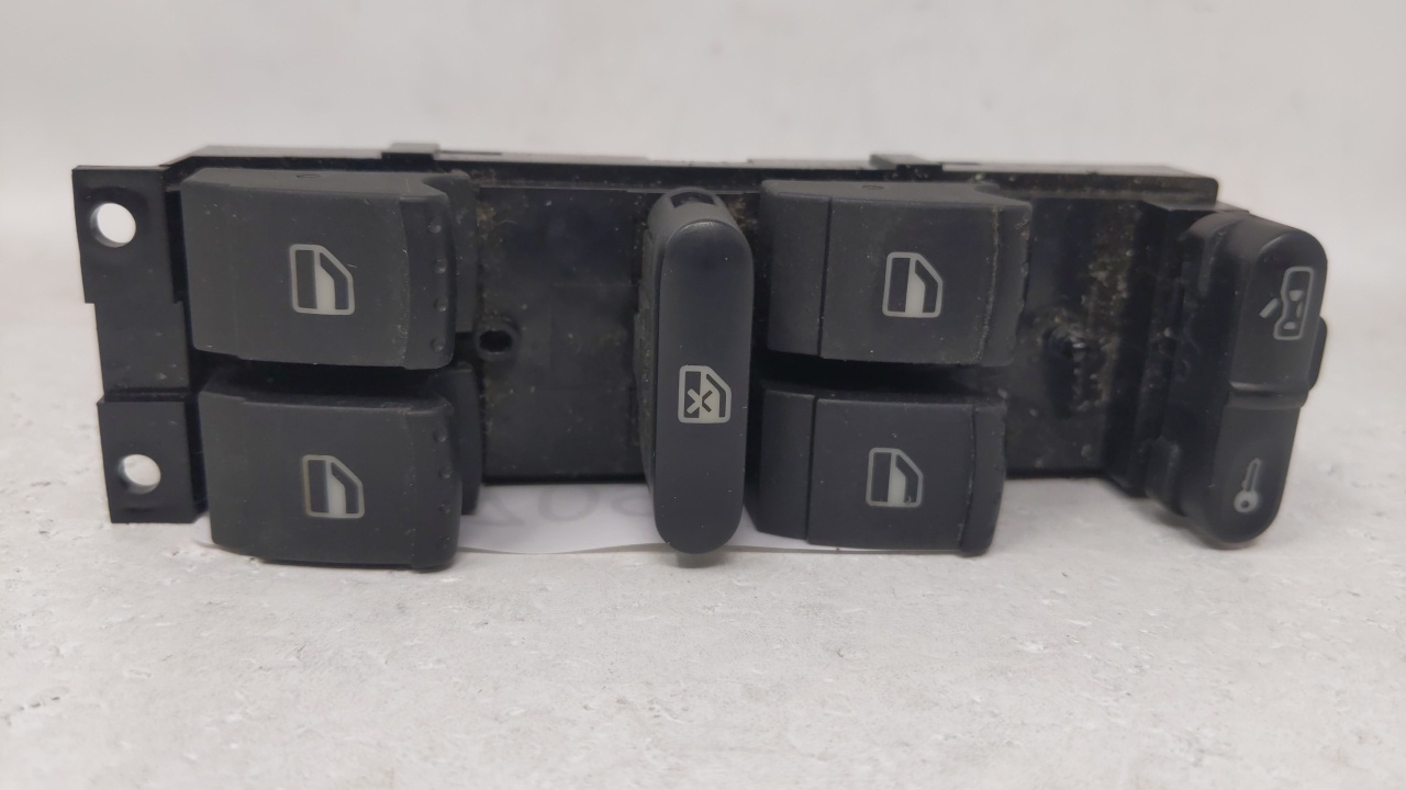 2006 Volkswagen Golf Driver Left Door Master Power Window Switch 69709 - Oemusedautoparts1.com