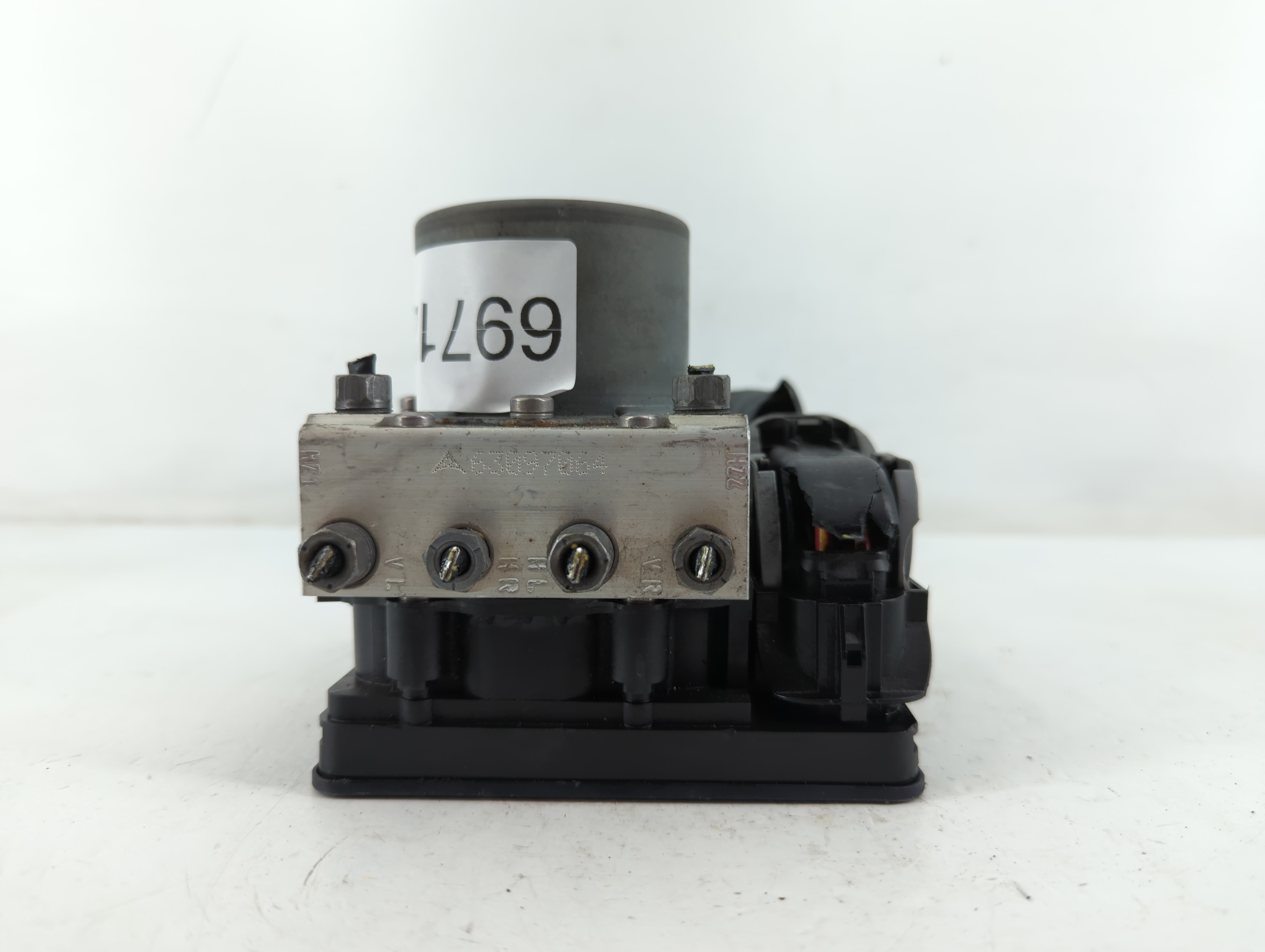 2014 Fiat 500 Abs Pump Control Module 697120 - Oemusedautoparts1.com