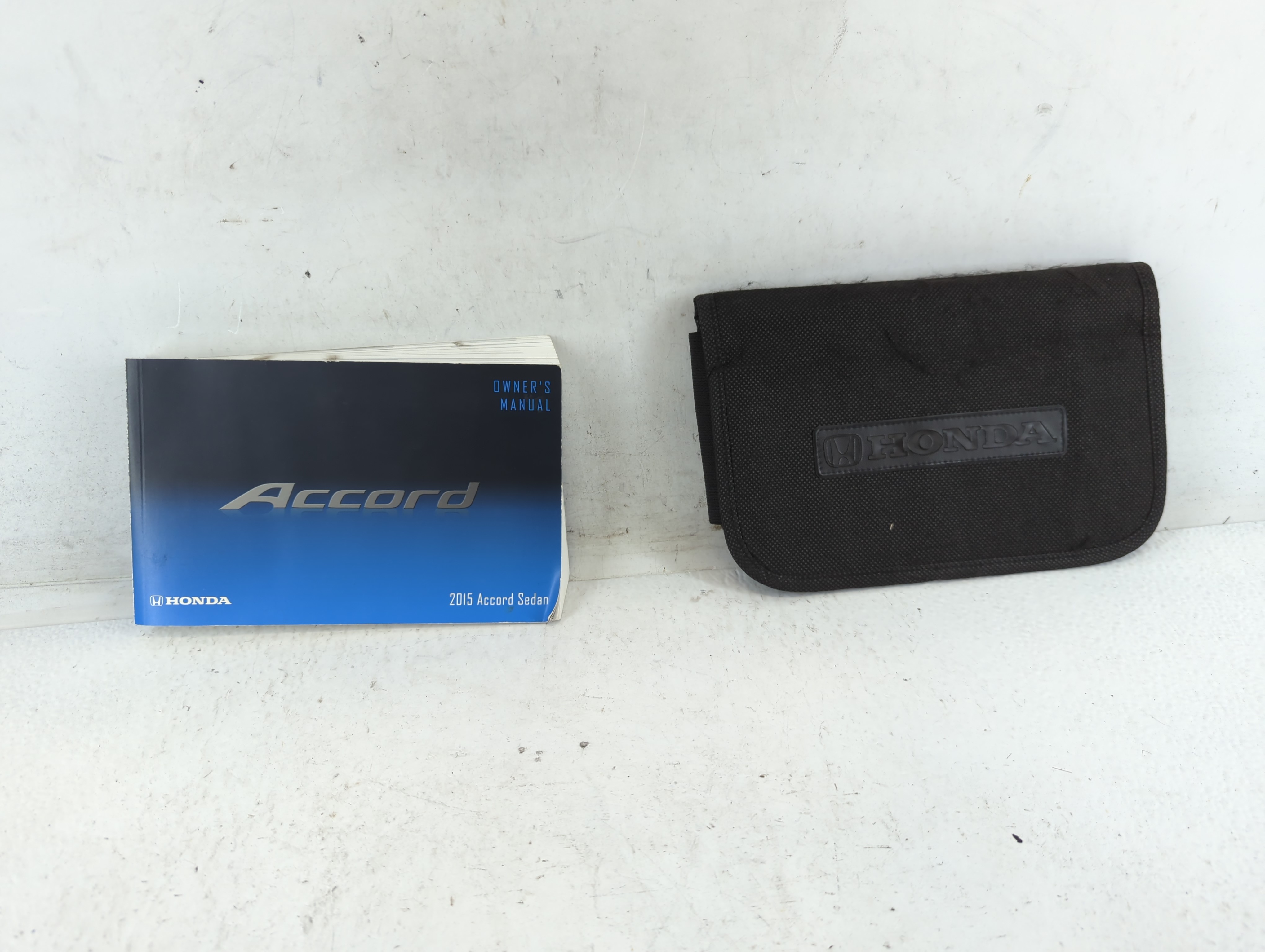 Picture of 2015 Honda Accord Owners Manual Book Guide 698545