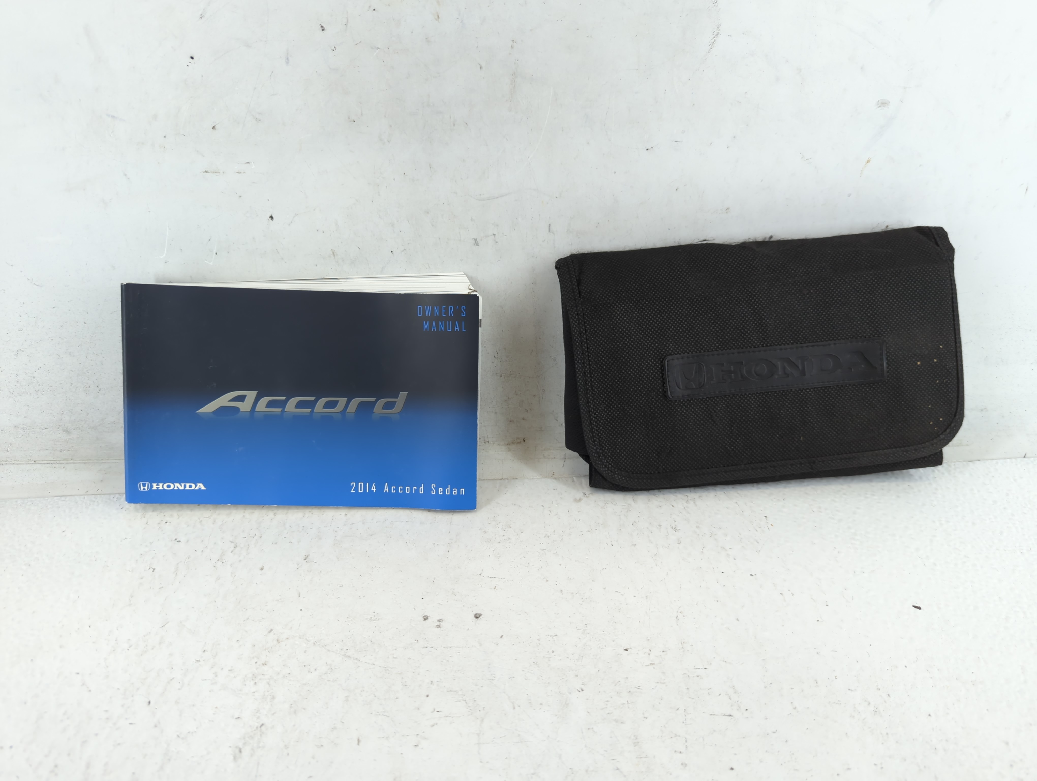2014 Honda Accord Owners Manual Book Guide 698555 - Oemusedautoparts1.com