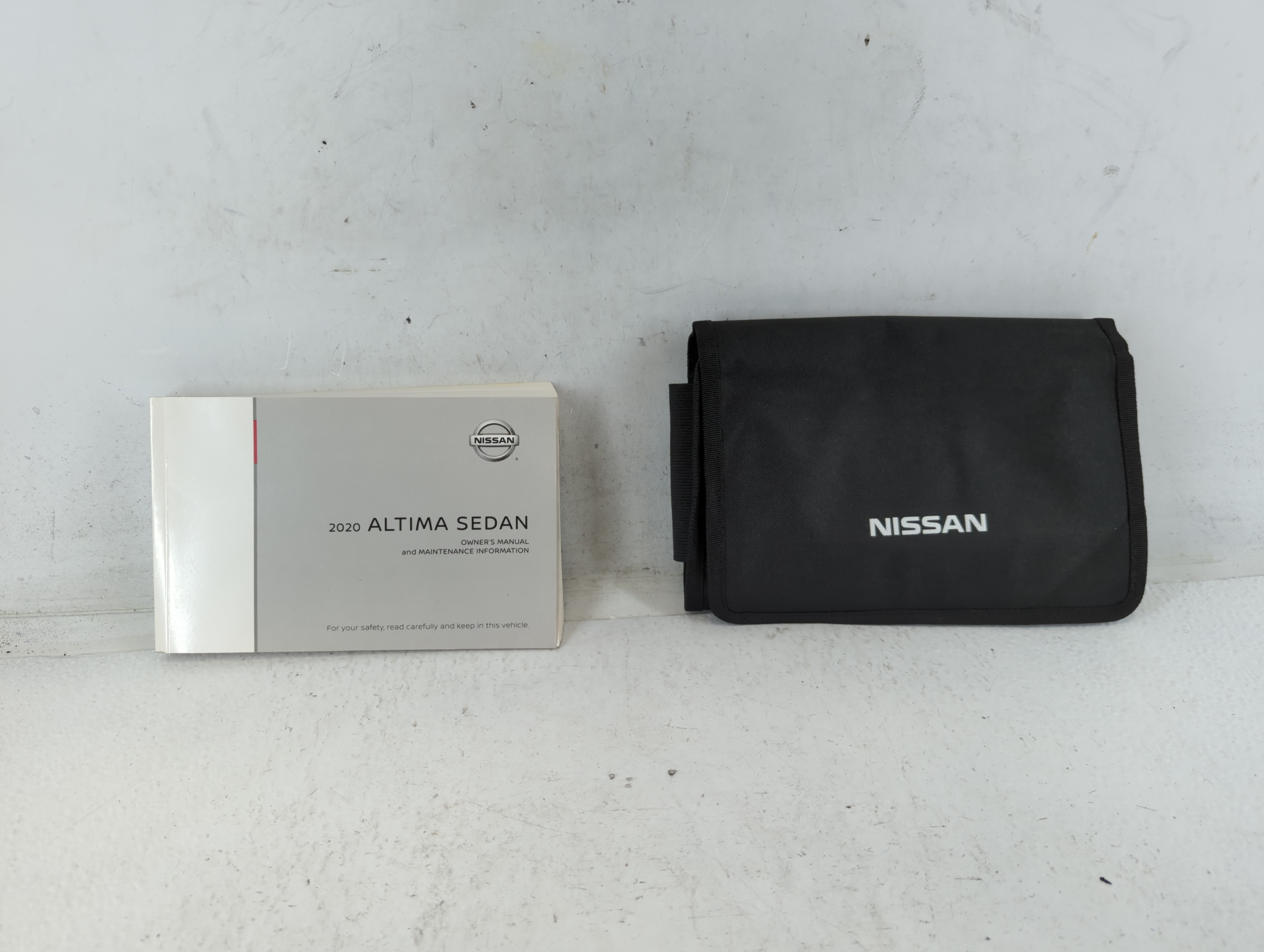 Picture of 2020 Nissan Altima Owners Manual Book Guide 698636