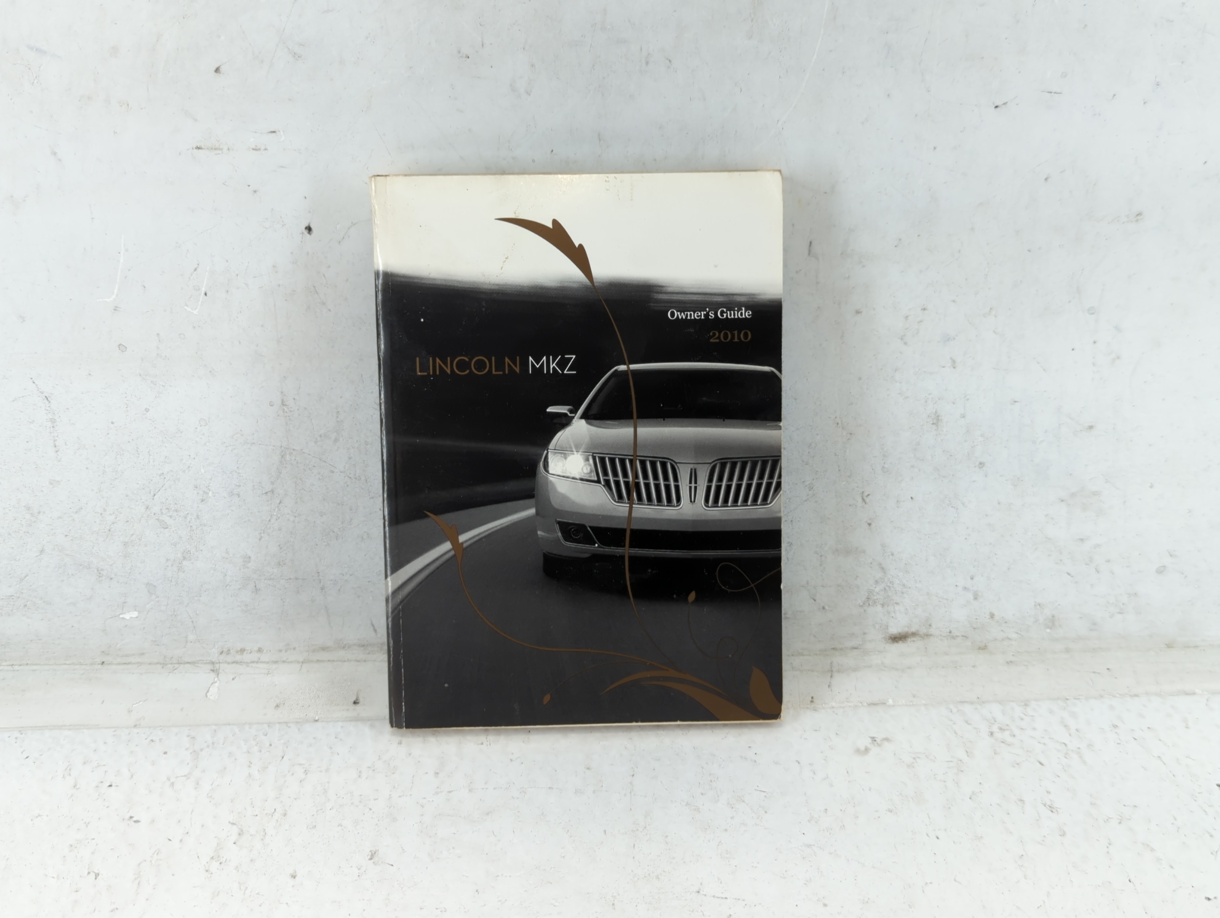 Picture of 2010 Lincoln Mkz Owners Manual Book Guide 698646