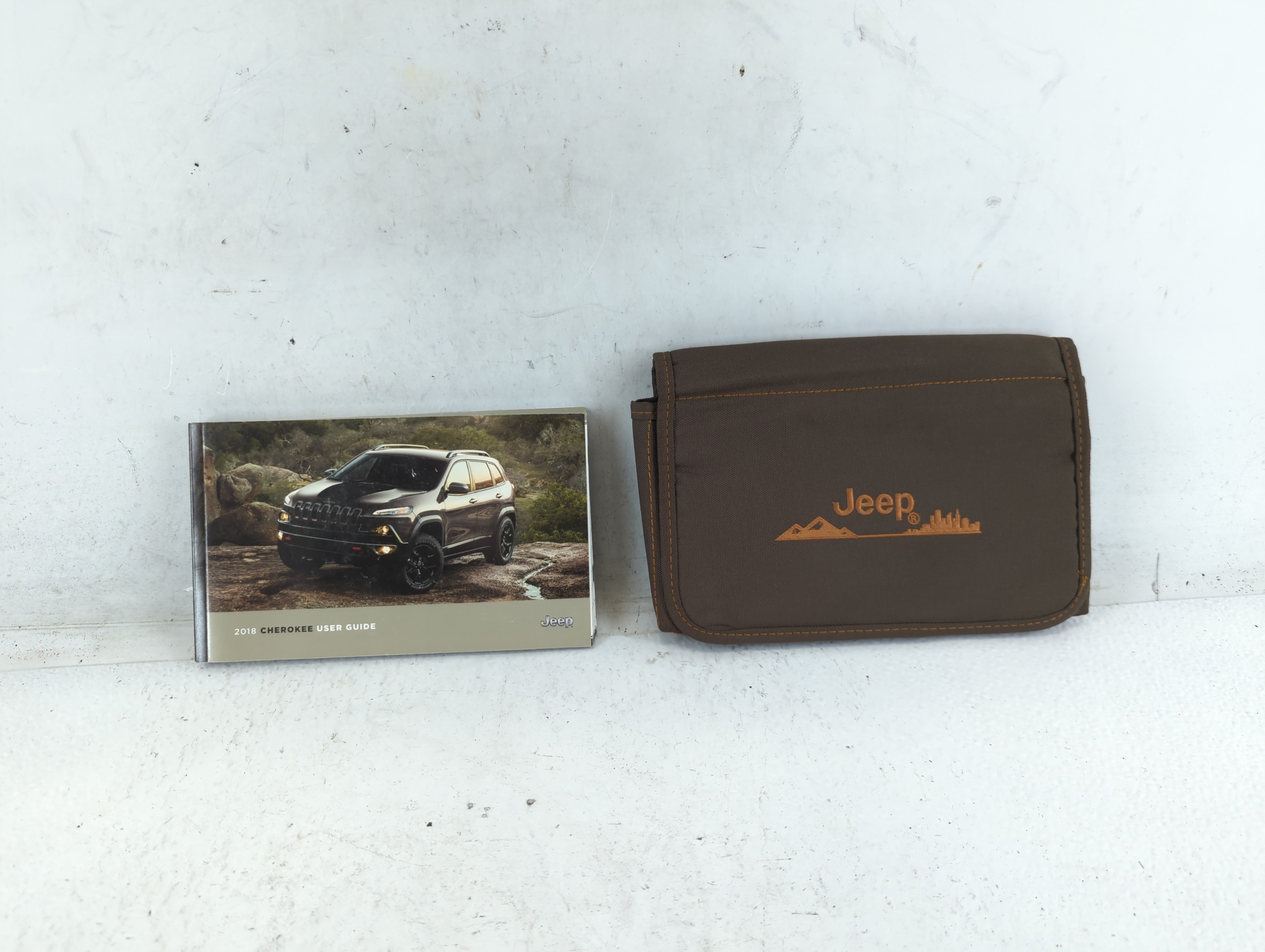 2018 Jeep Cherokee Owners Manual Book Guide 698669 - Oemusedautoparts1.com