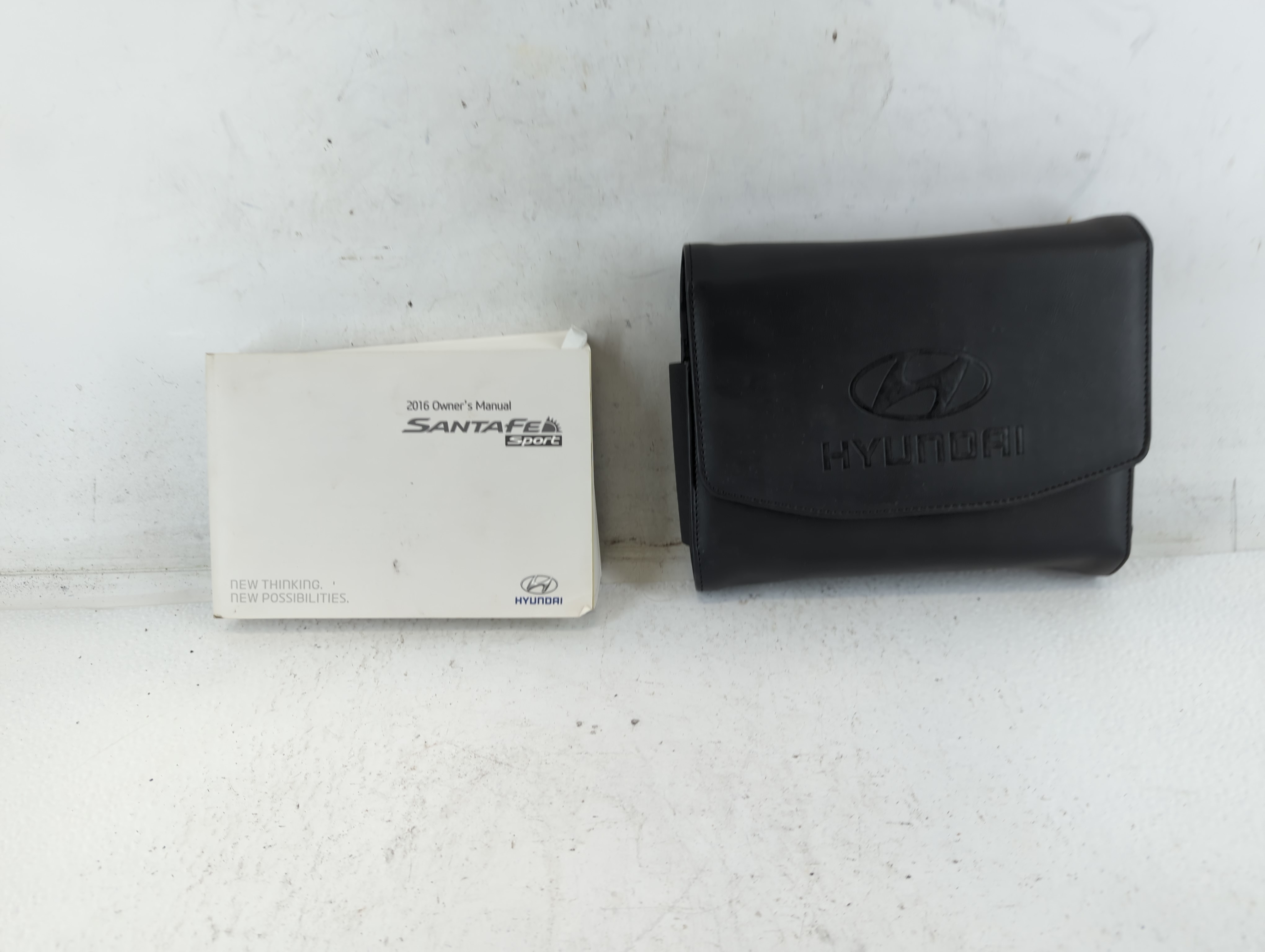 2016 Hyundai Santa Fe Sport Owners Manual Book Guide 698698 - Oemusedautoparts1.com