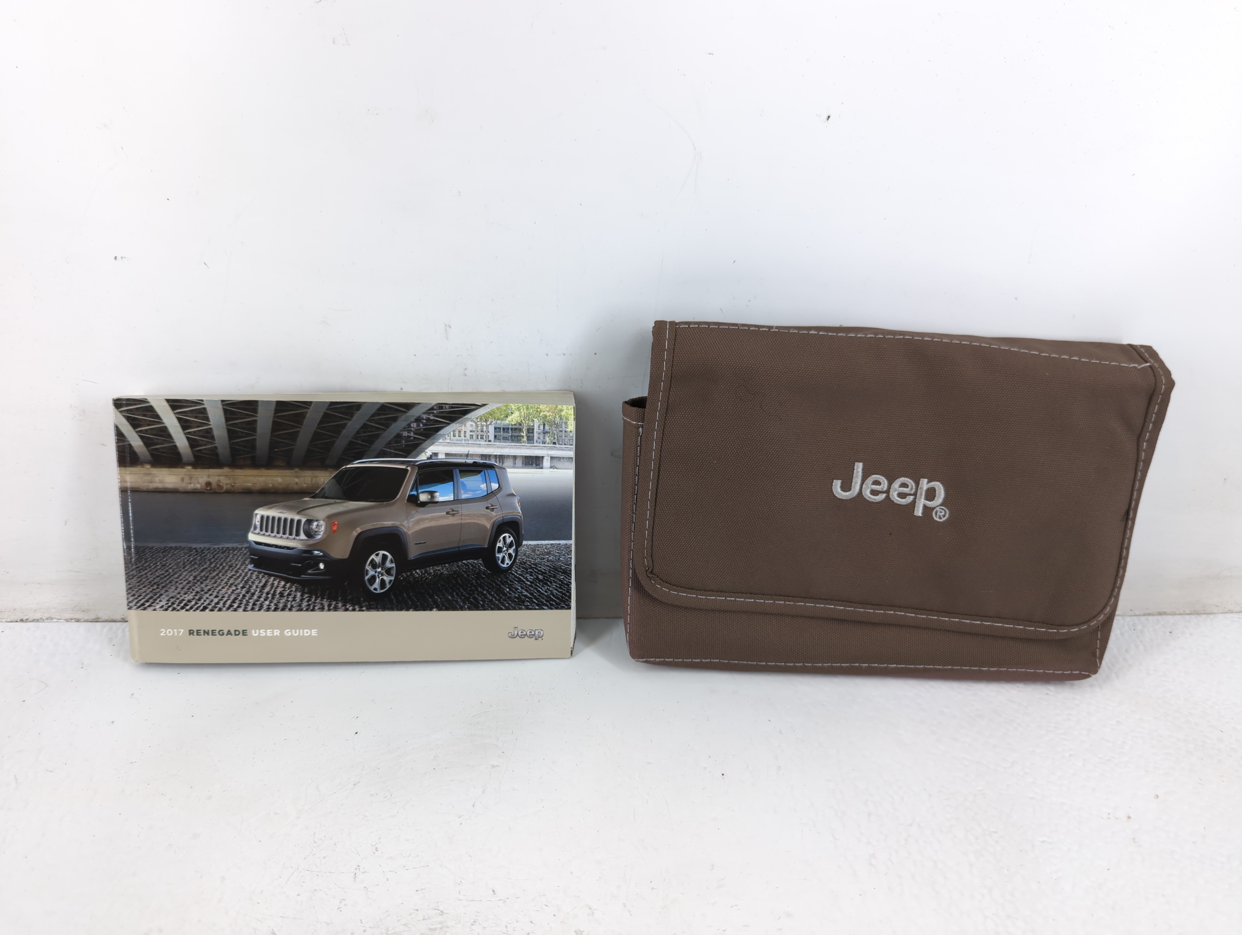 Picture of 2017 Jeep Renegade Owners Manual Book Guide 698847