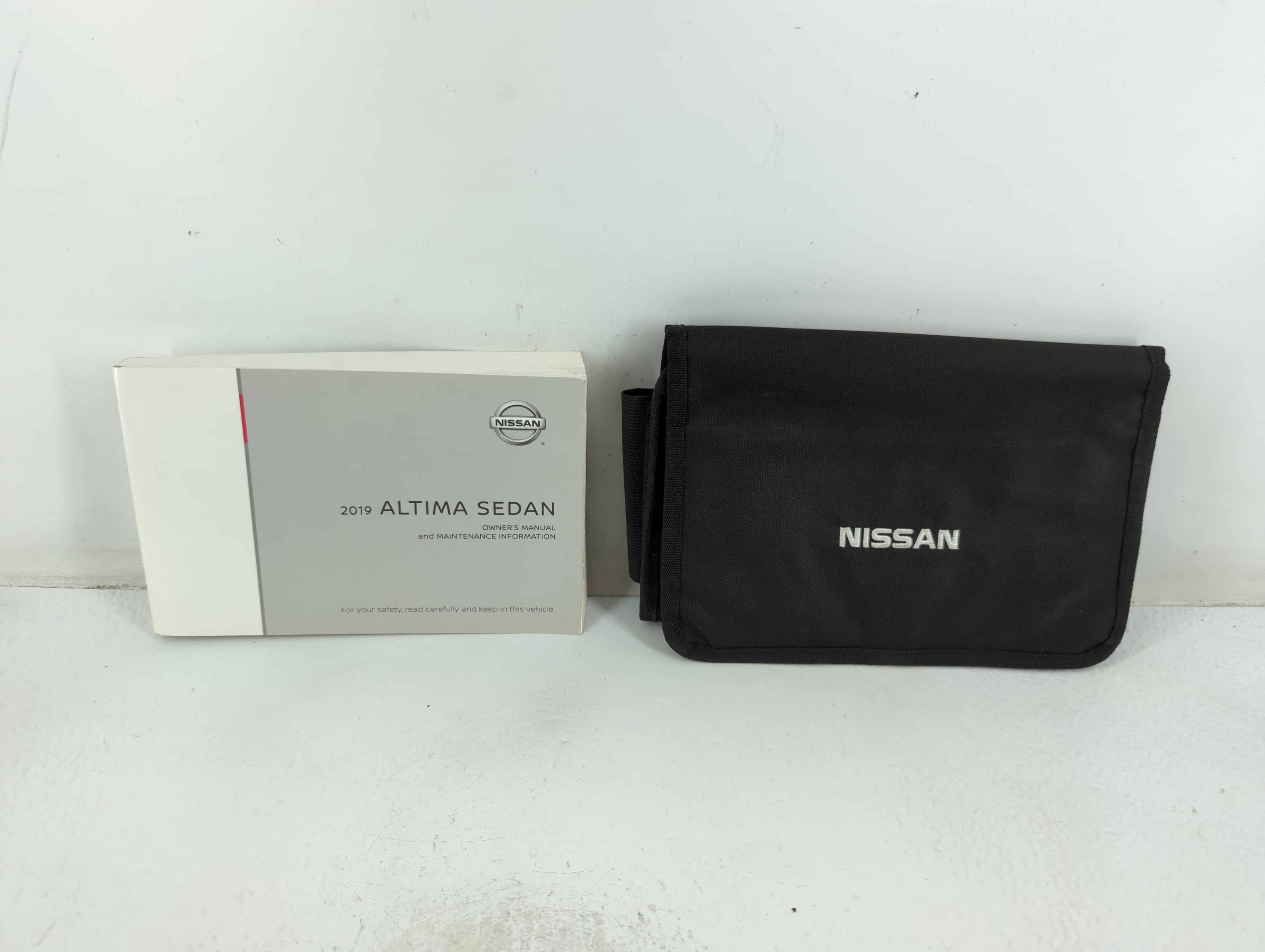 Picture of 2019 Nissan Altima Owners Manual Book Guide 698877