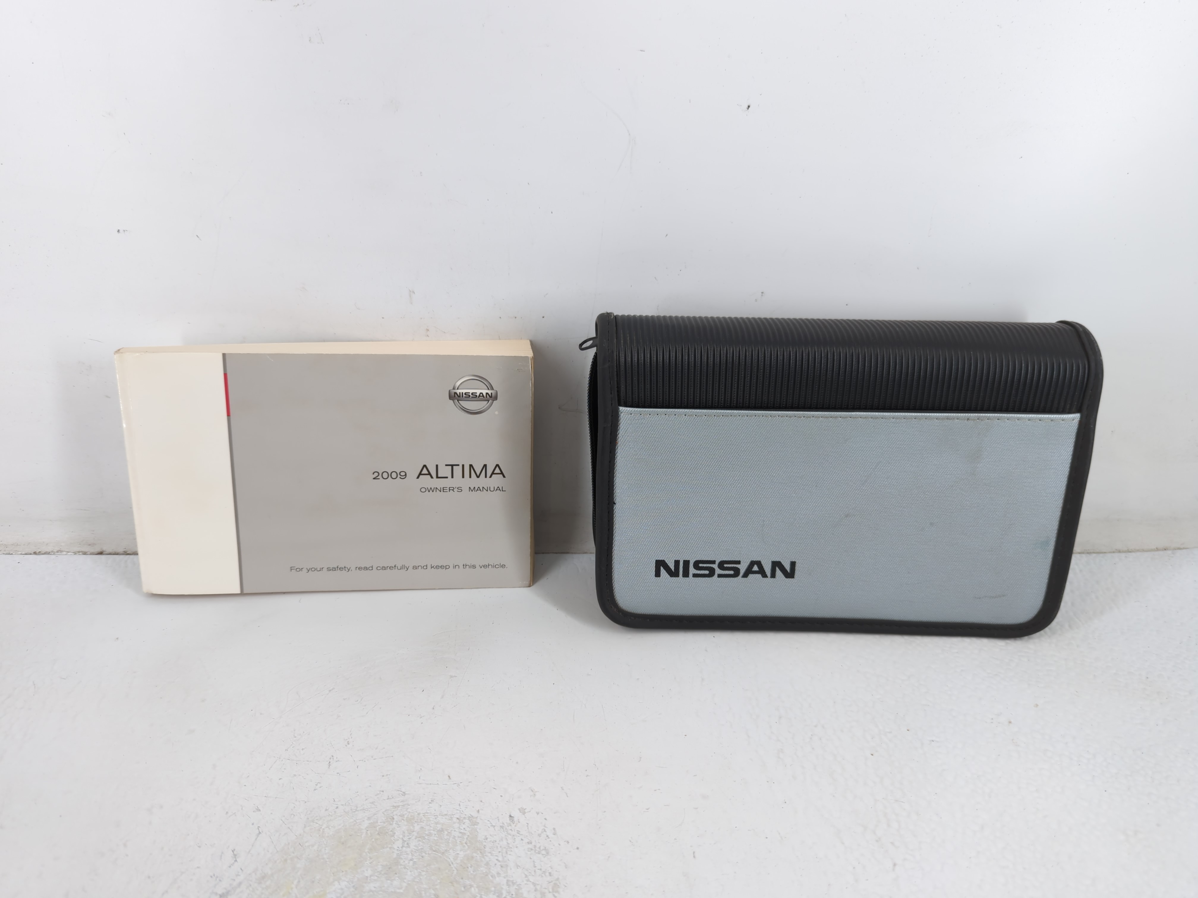 2009 Nissan Altima Owners Manual Book Guide 698879 - Oemusedautoparts1.com