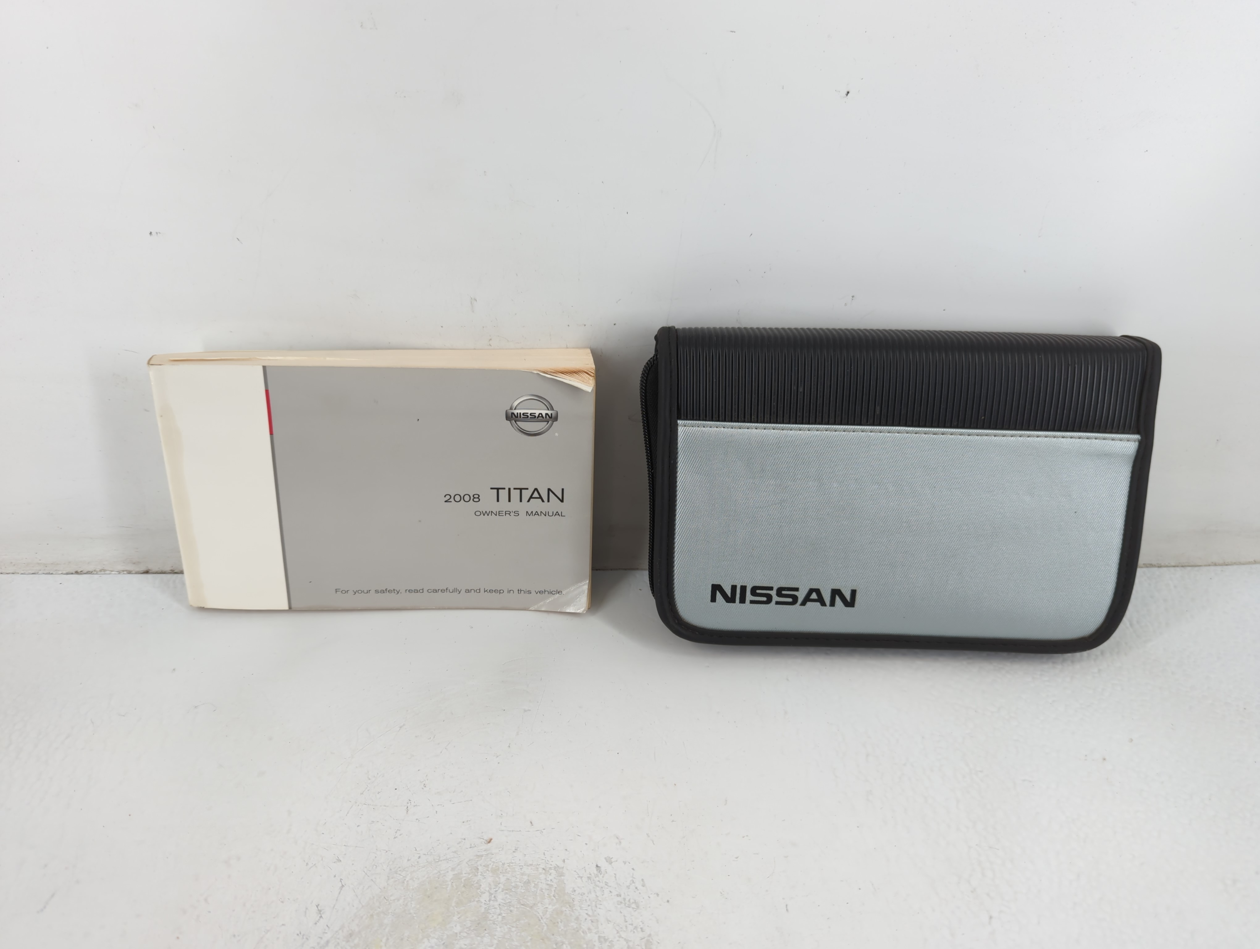 Picture of 2008 Nissan Titan Owners Manual Book Guide 698882